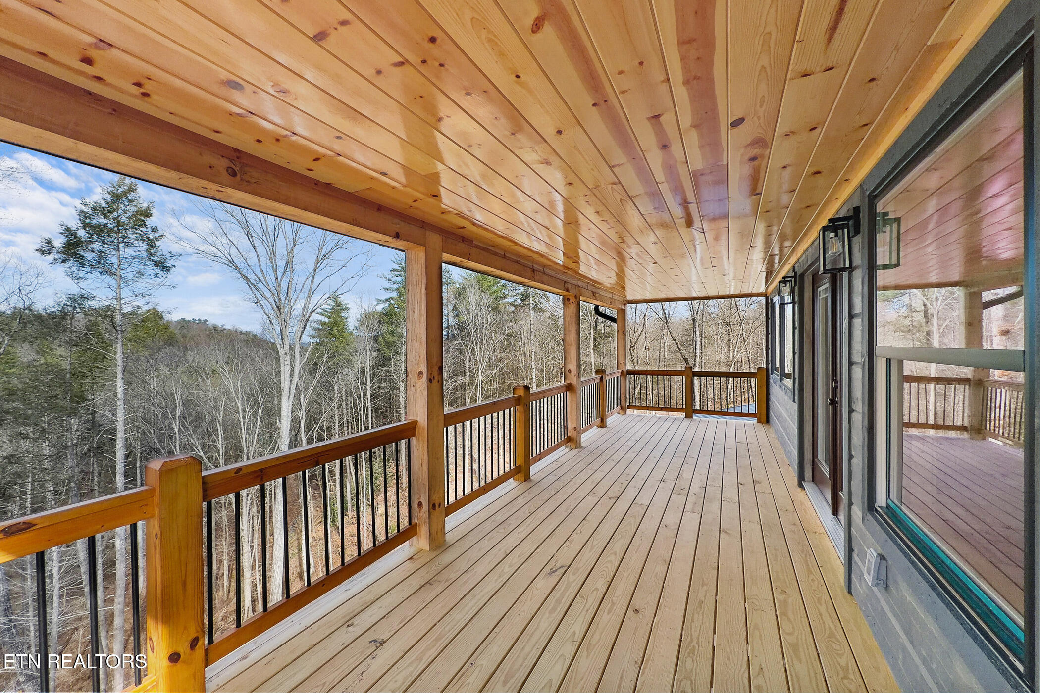 2749 Owls Cove Way Sevierville TN 37862