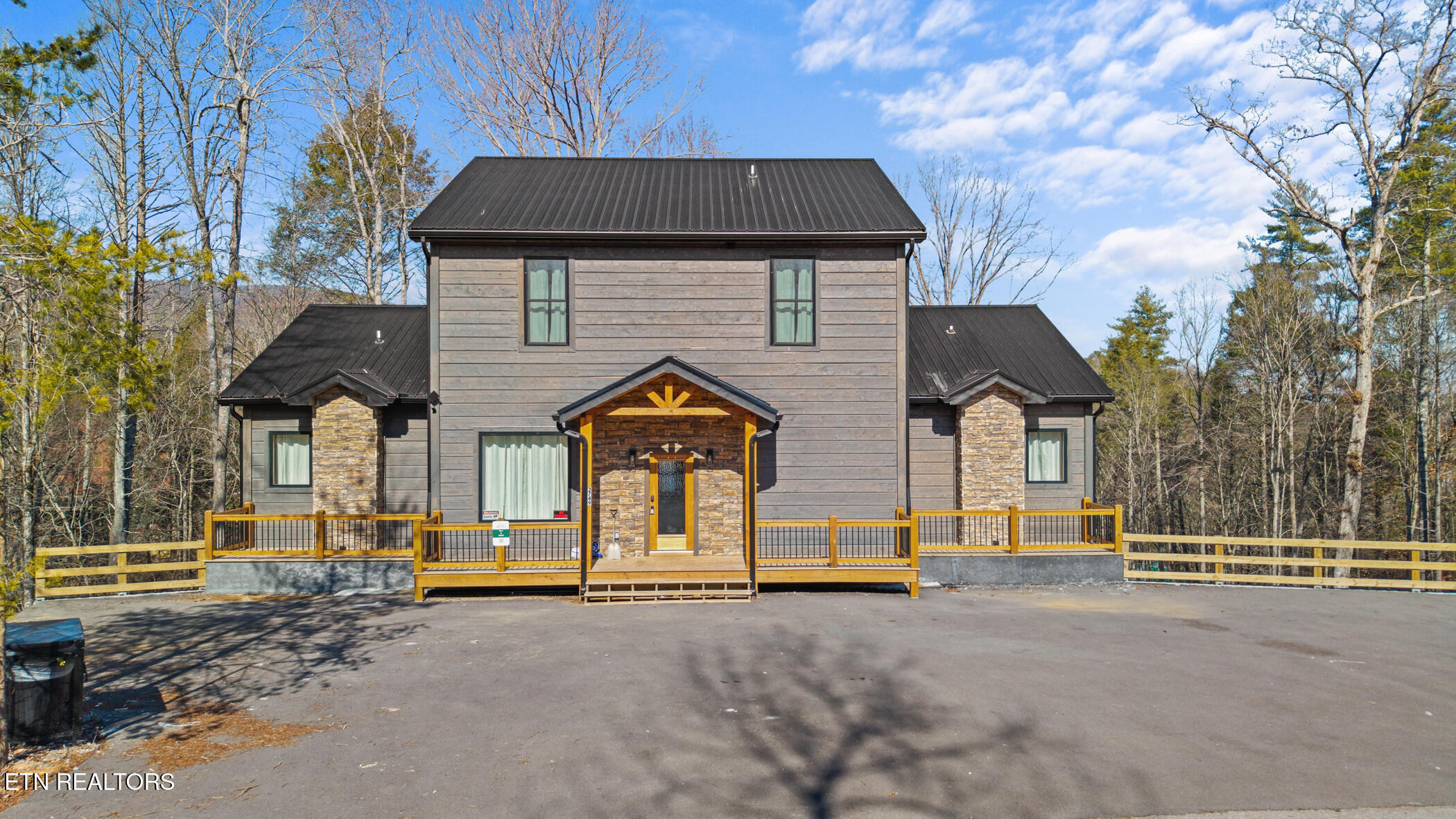 2749 Owls Cove Way Sevierville TN 37862