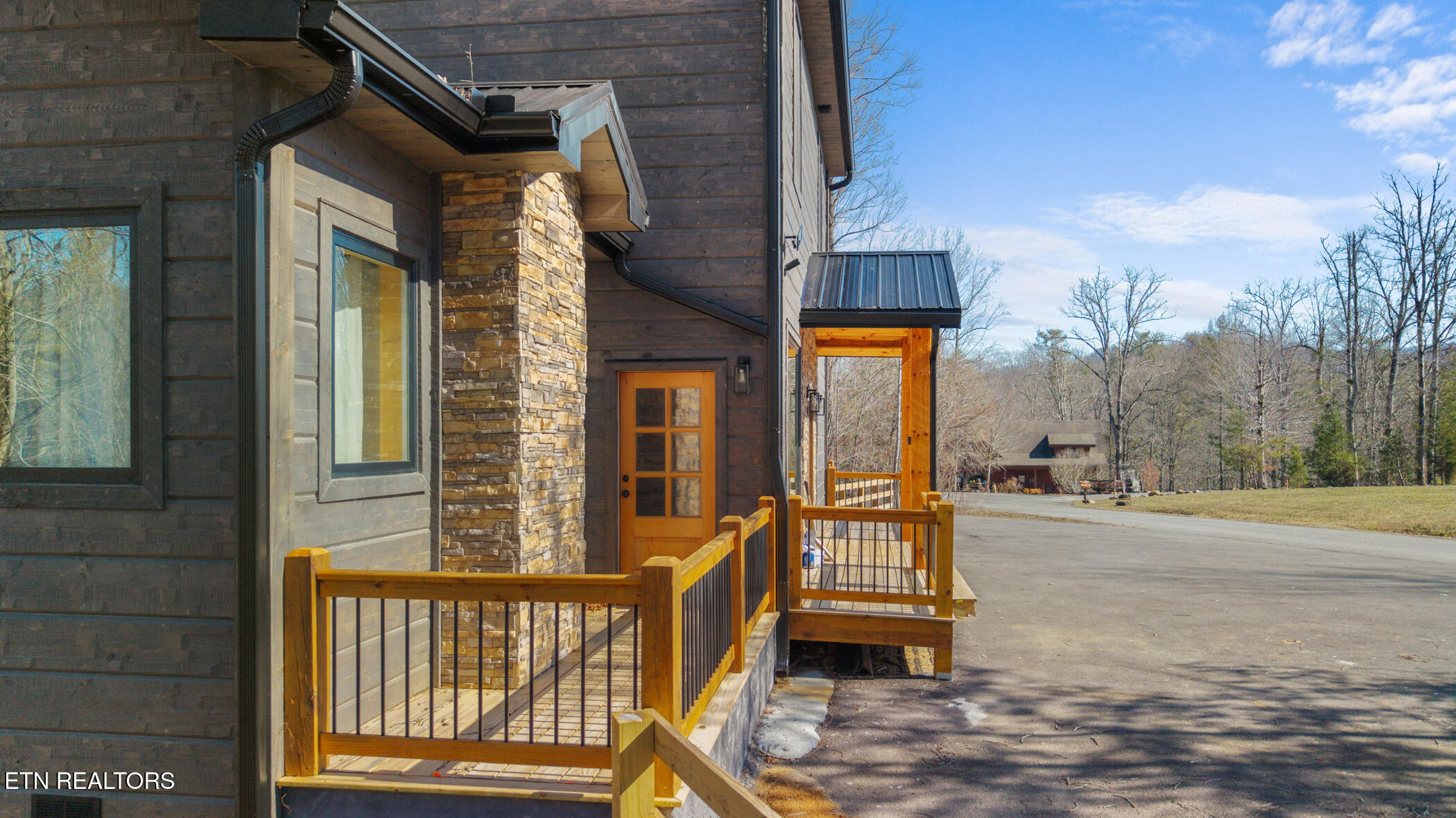 2749 Owls Cove Way Sevierville TN 37862