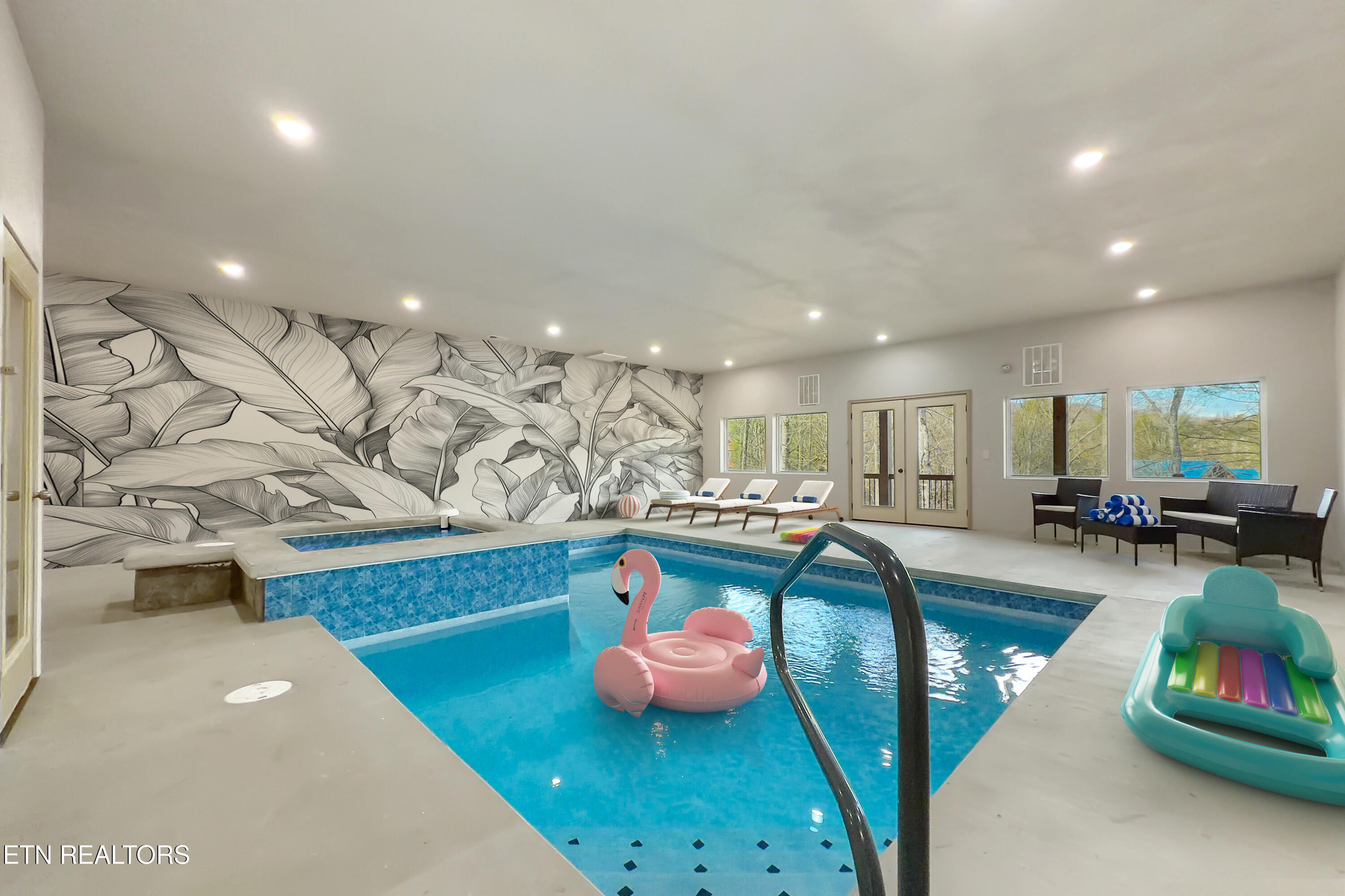 2749 Owls Cove Way Sevierville TN 37862