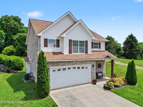 245 Royal Oaks Drive Maryville TN 37801