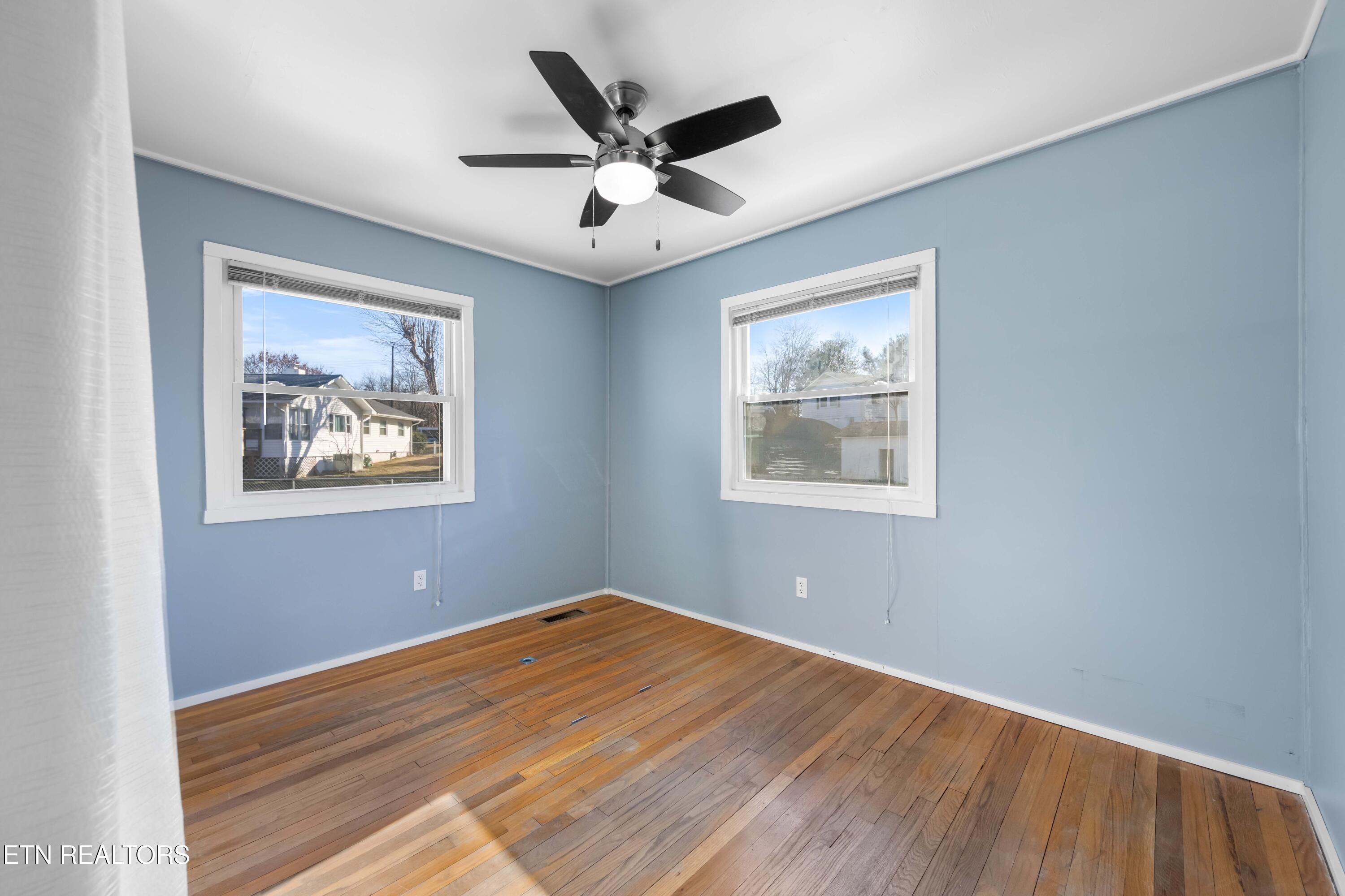119 W Newkirk Lane Oak Ridge TN 37830