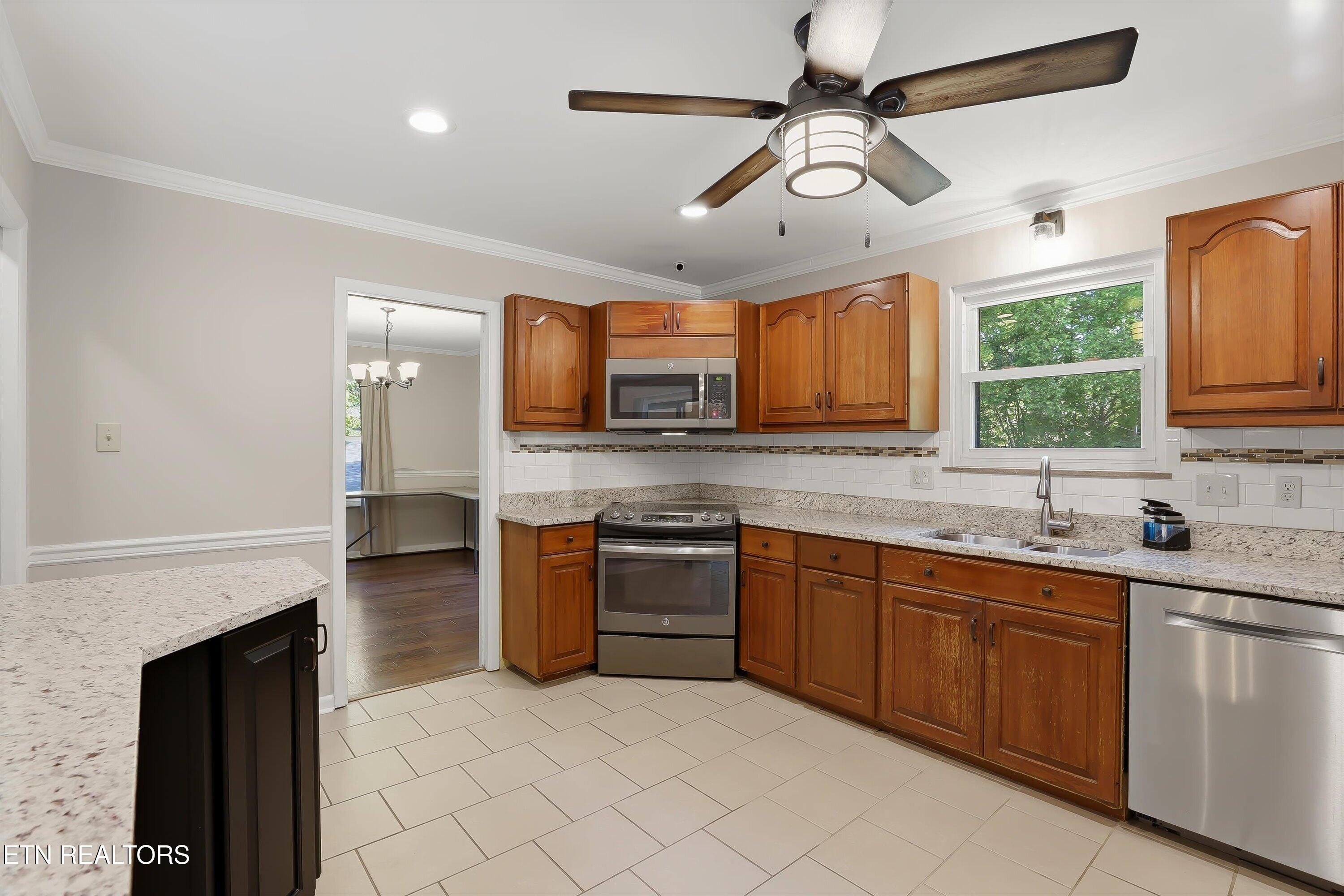 9500 Briarwood Drive Knoxville TN 37923