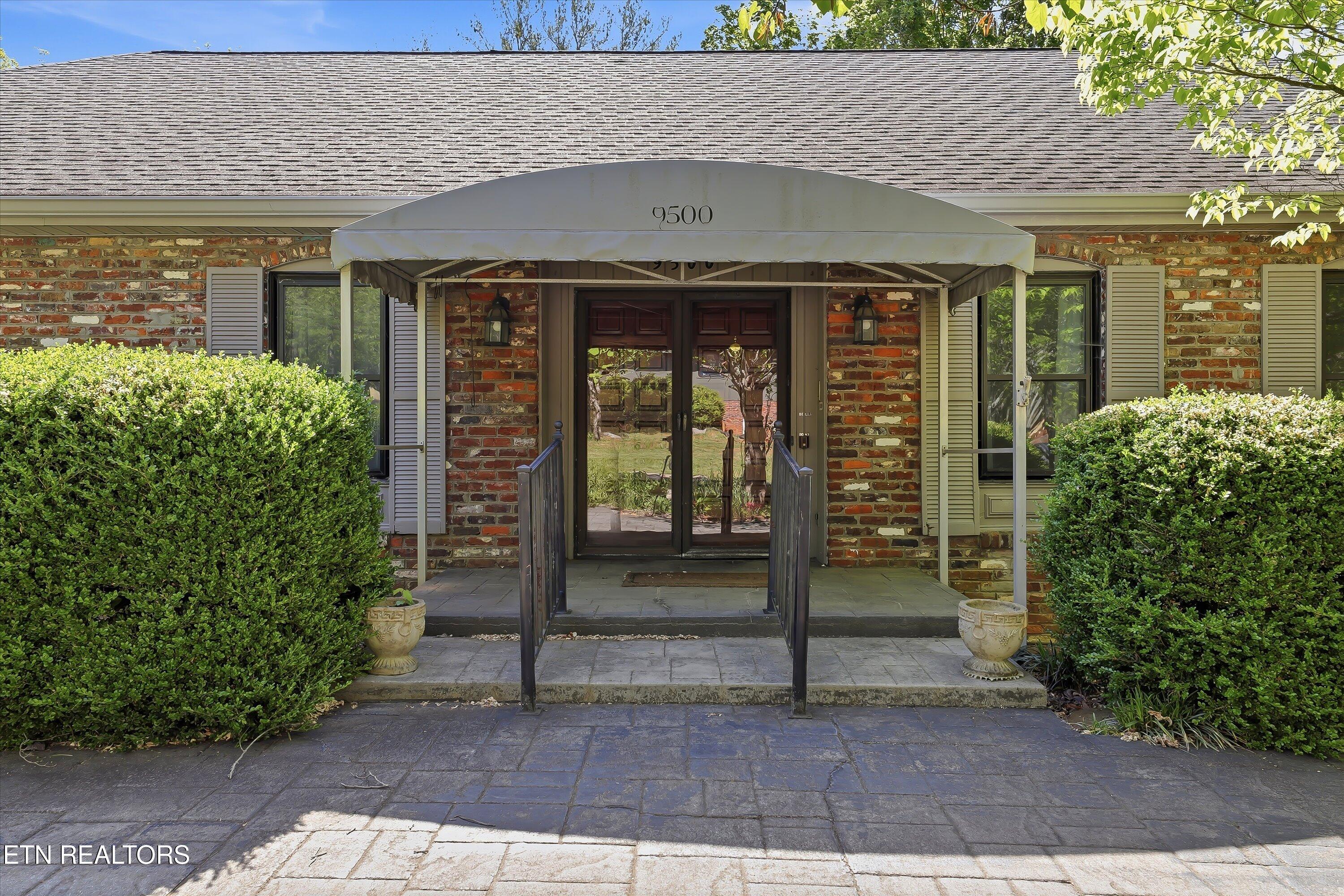 9500 Briarwood Drive Knoxville TN 37923