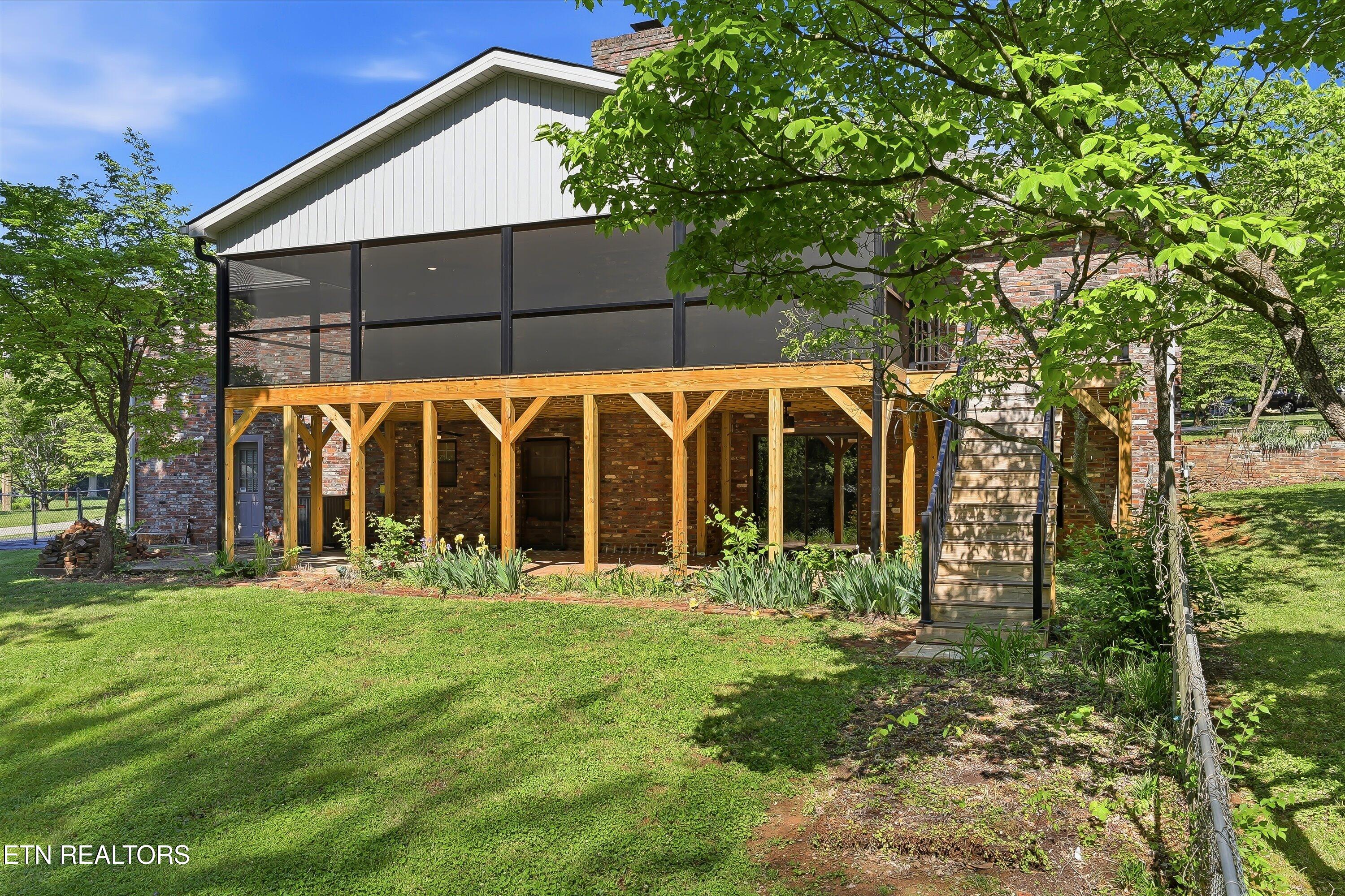9500 Briarwood Drive Knoxville TN 37923