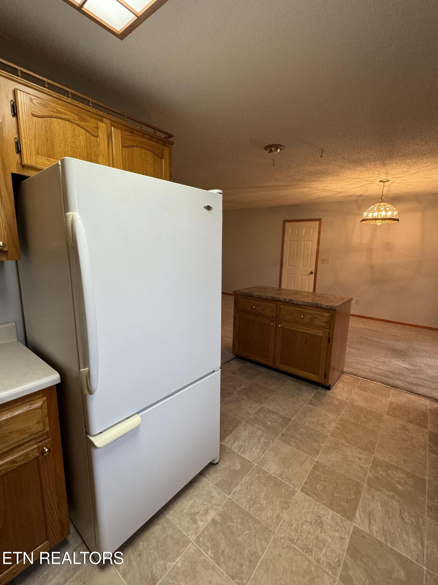 276 O & W Road Oneida TN 37841