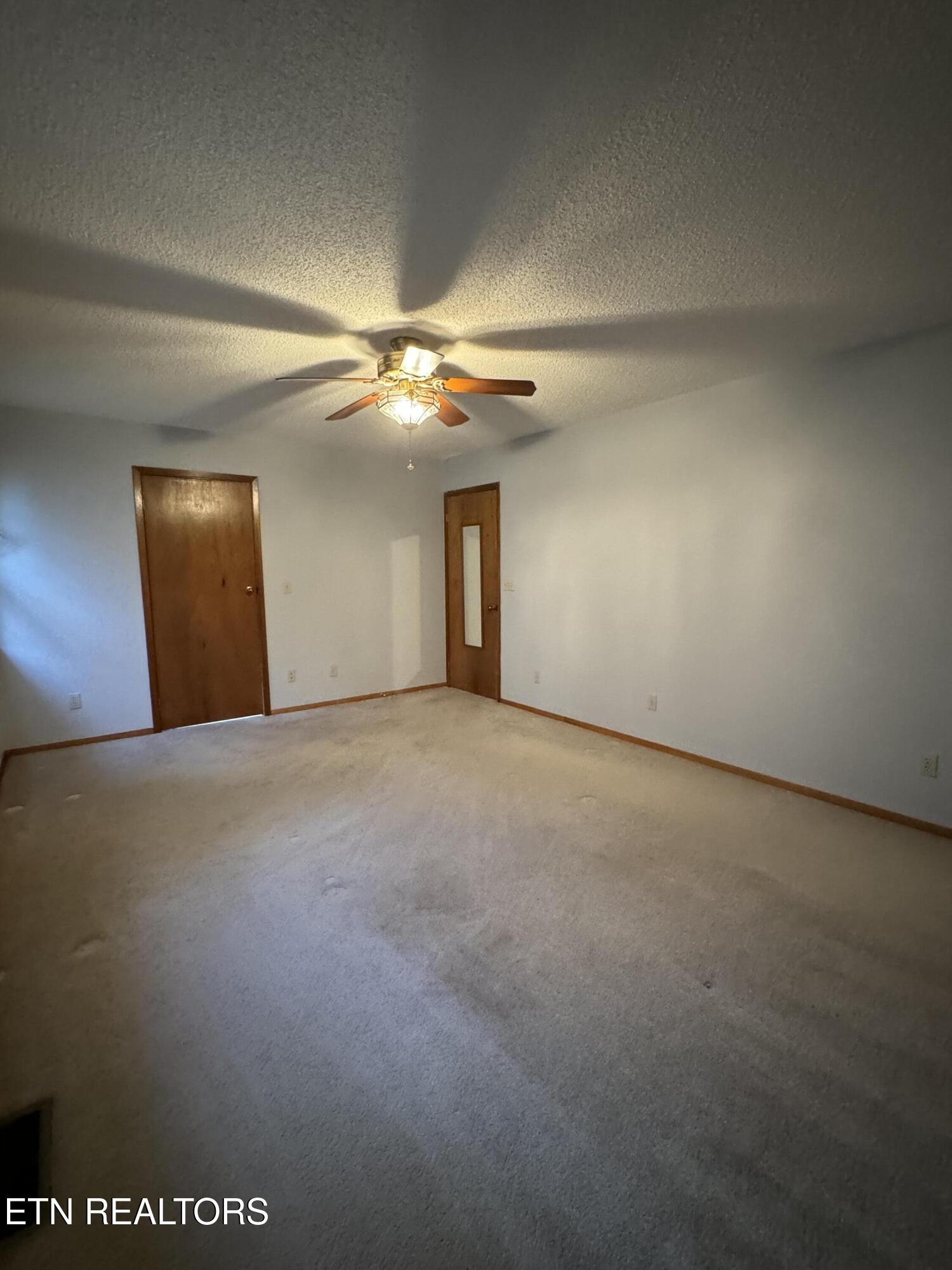276 O & W Road Oneida TN 37841