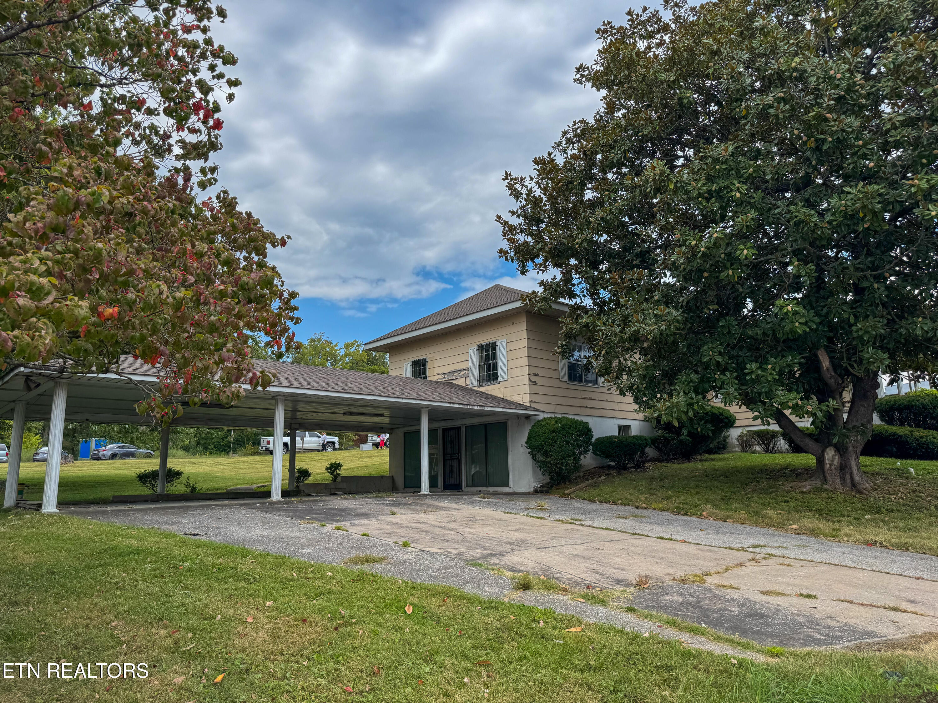 18741 Alberta Street Oneida TN 37841