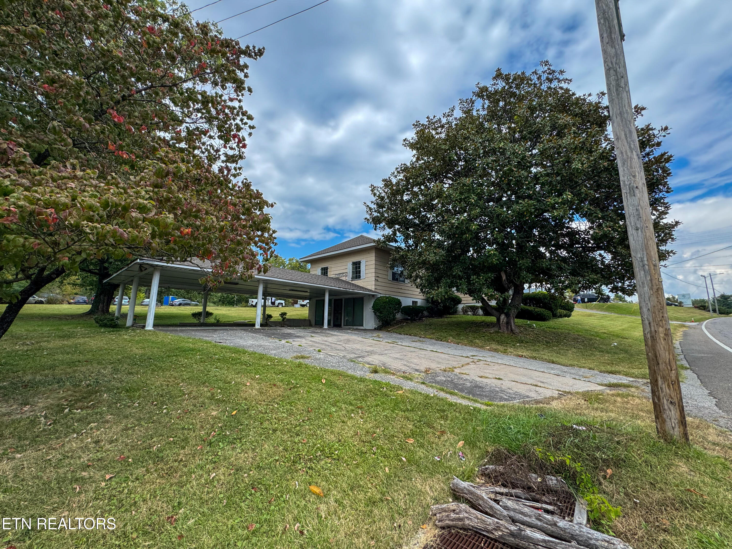 18741 Alberta Street Oneida TN 37841