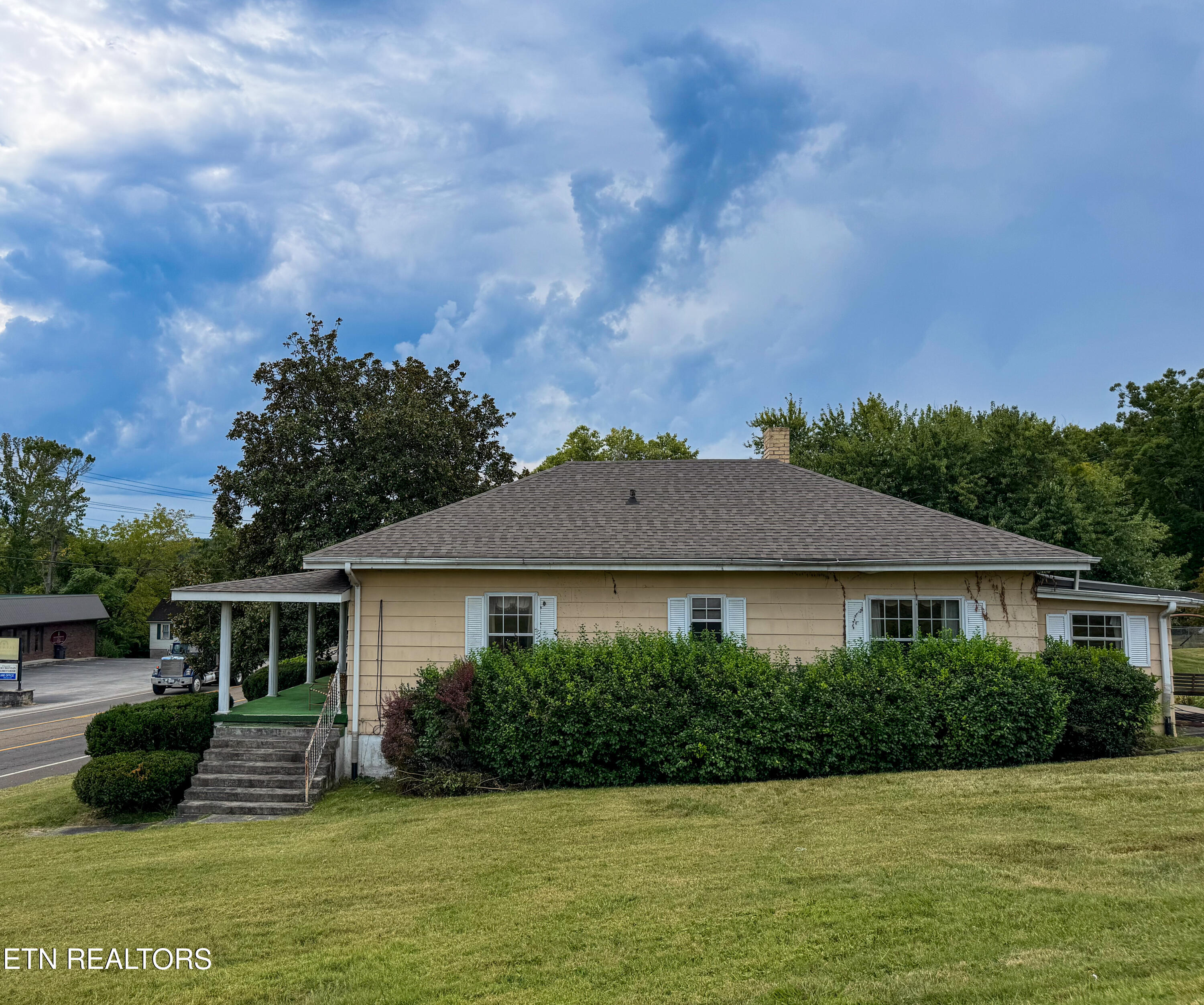 18741 Alberta Street Oneida TN 37841
