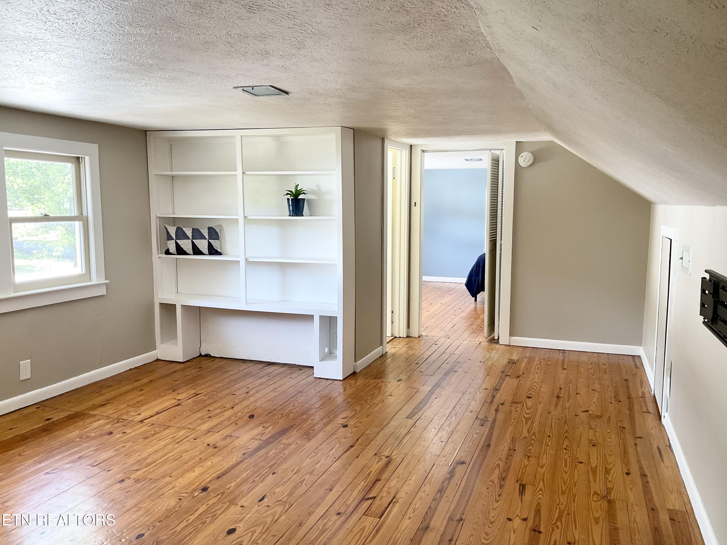 328 Ridgeview Drive Clinton TN 37716