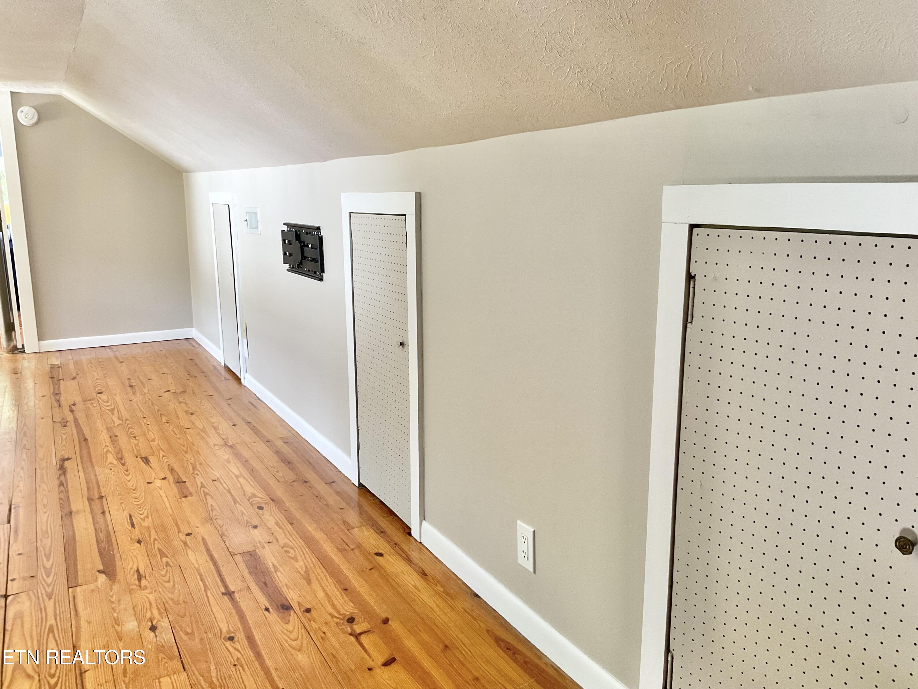 328 Ridgeview Drive Clinton TN 37716