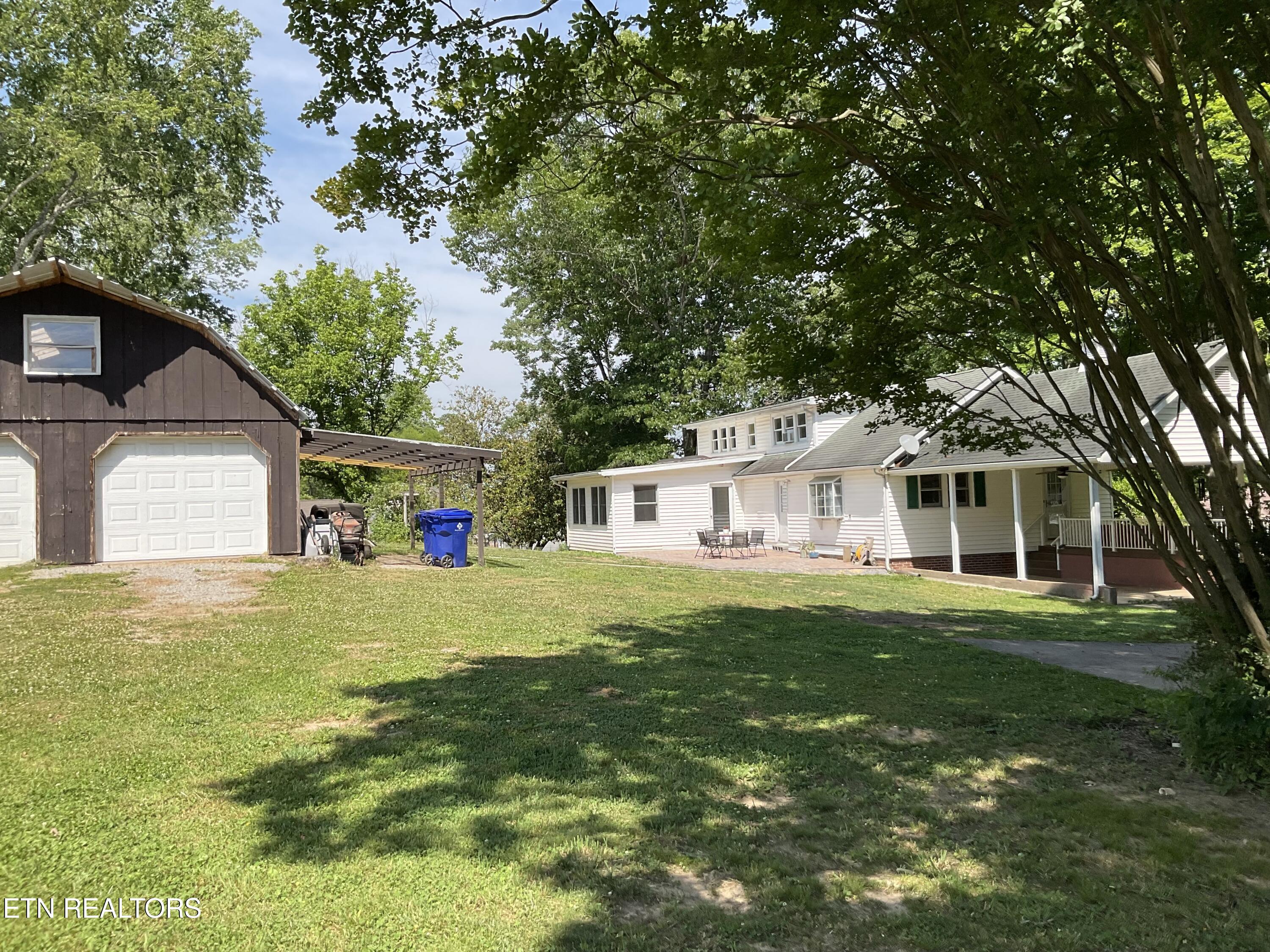 328 Ridgeview Drive Clinton TN 37716