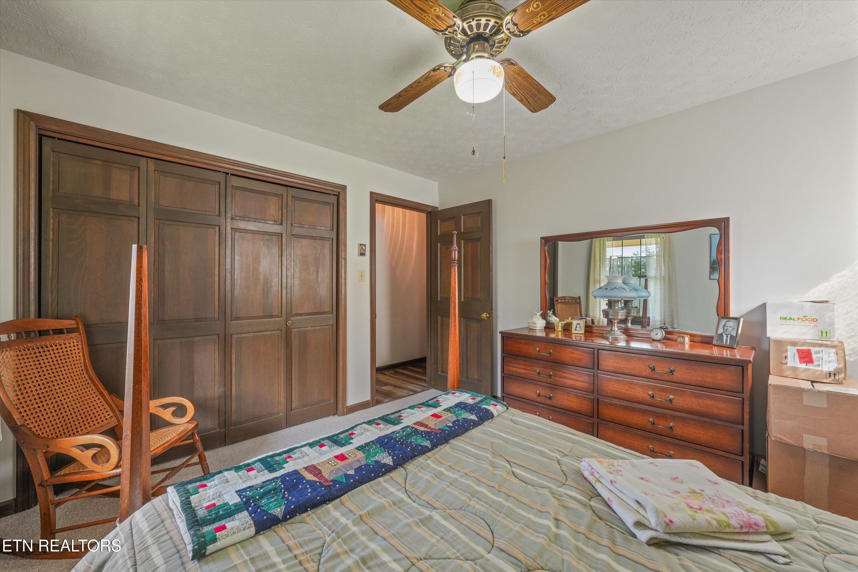 745 Blockhouse Valley Road Clinton TN 37716
