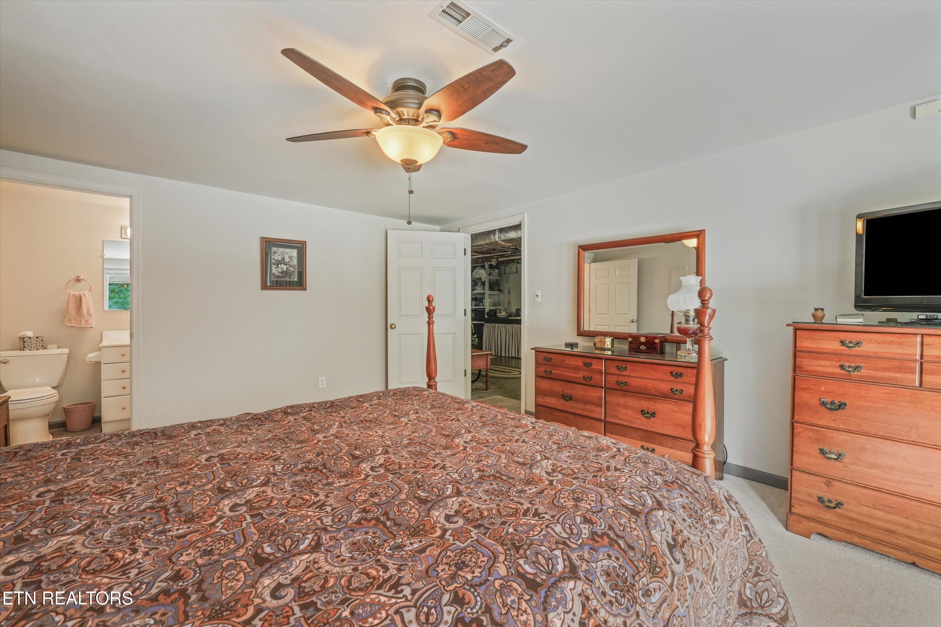 745 Blockhouse Valley Road Clinton TN 37716