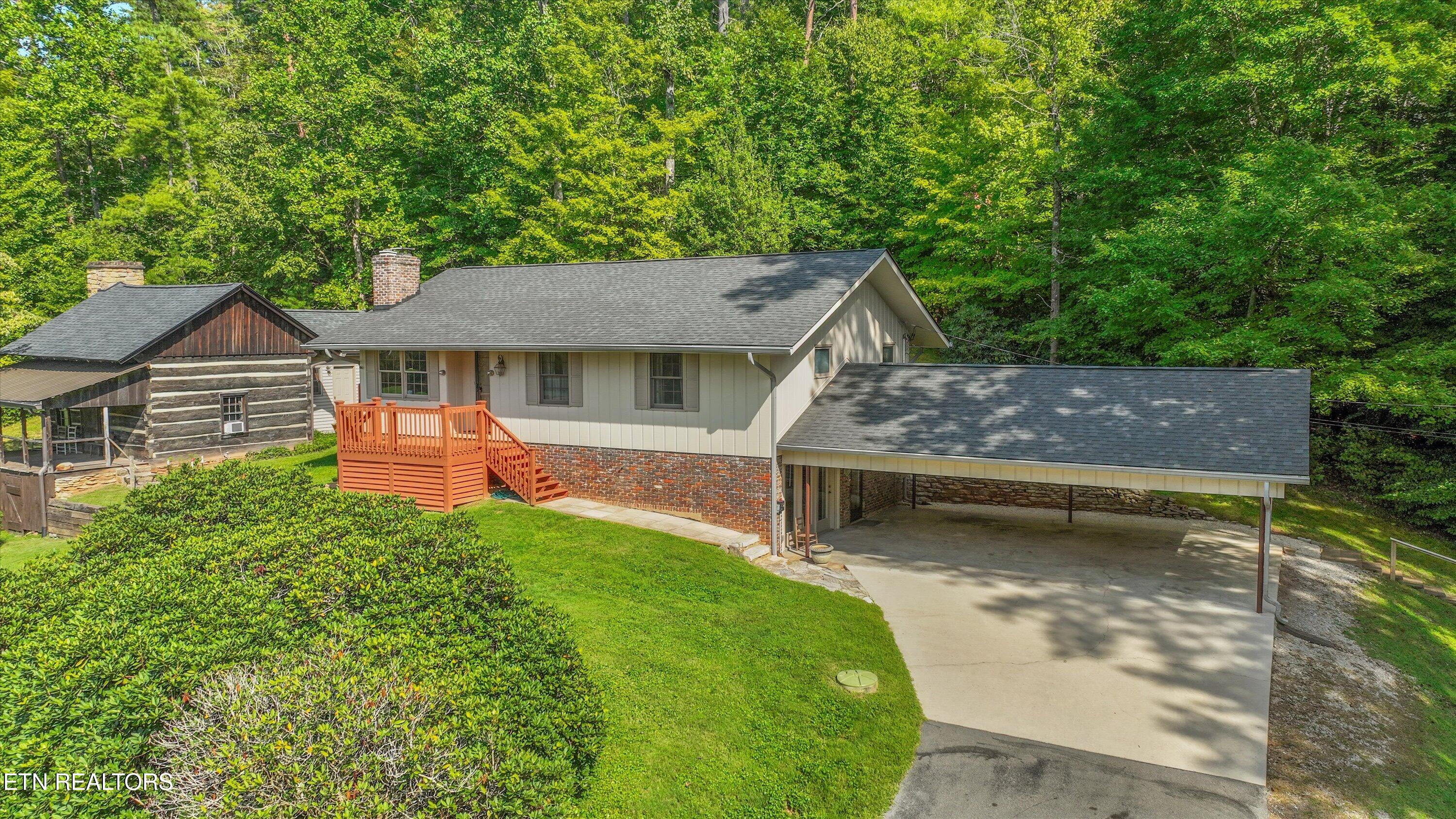 745 Blockhouse Valley Road Clinton TN 37716