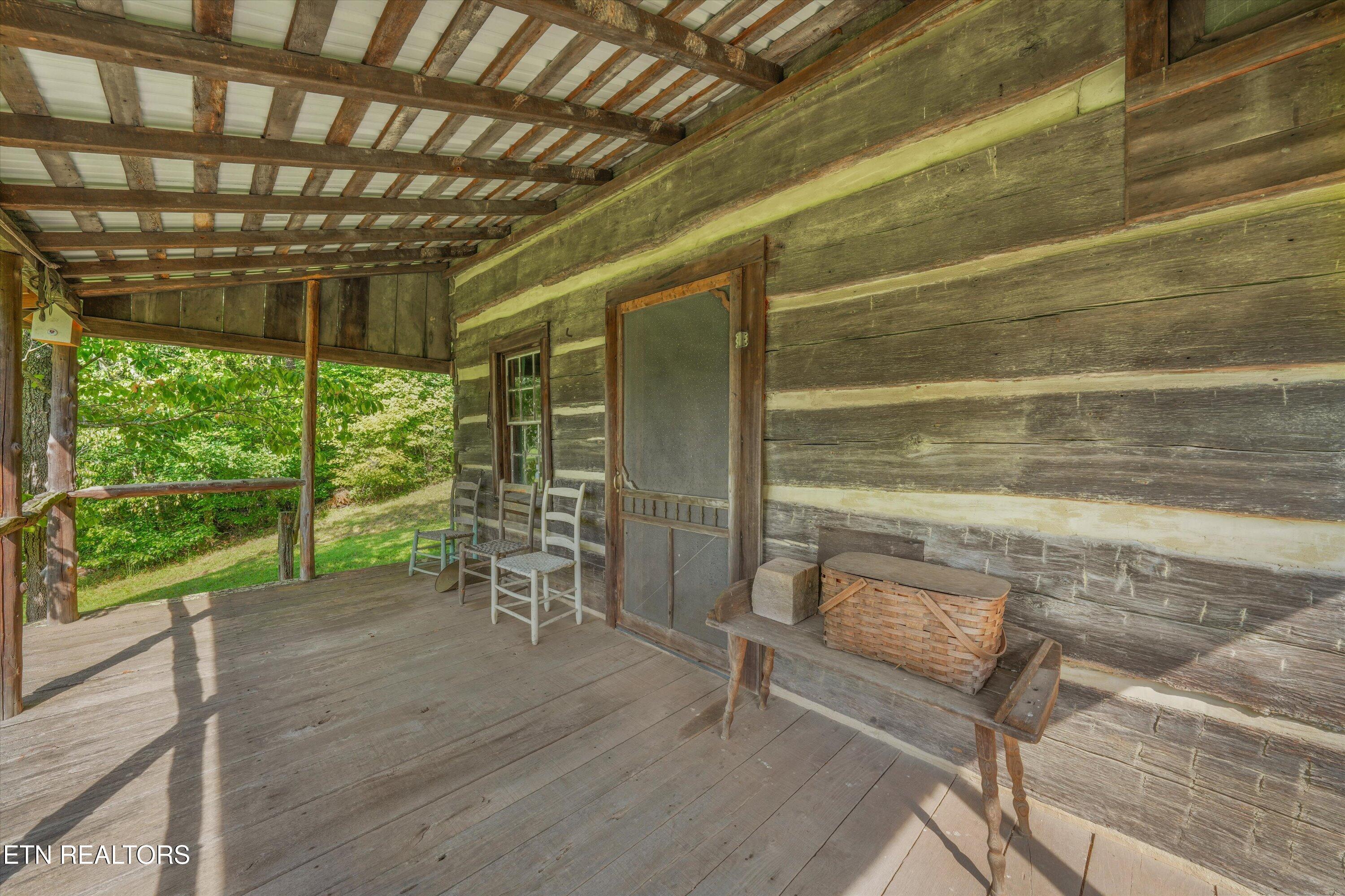 745 Blockhouse Valley Road Clinton TN 37716