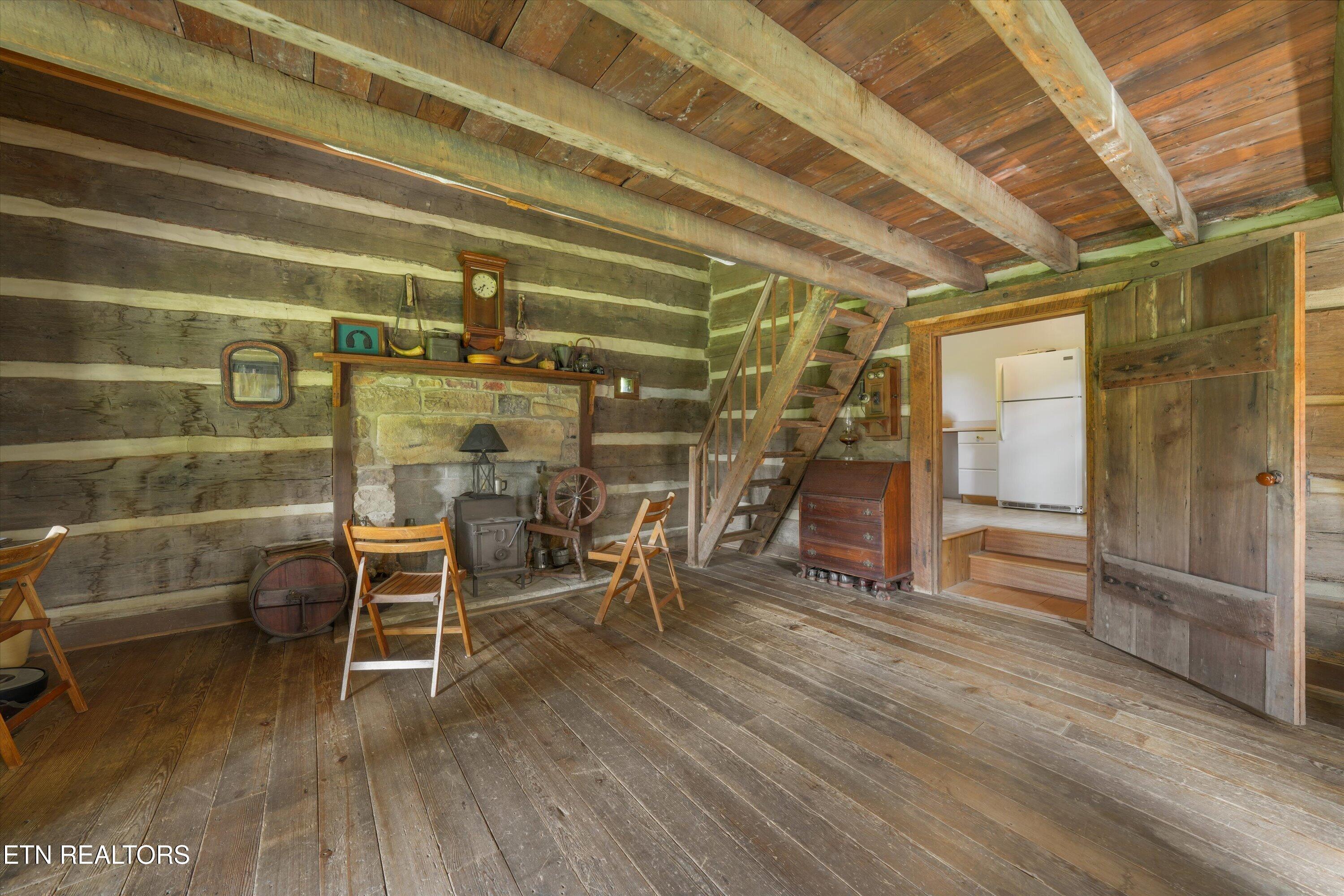 745 Blockhouse Valley Road Clinton TN 37716