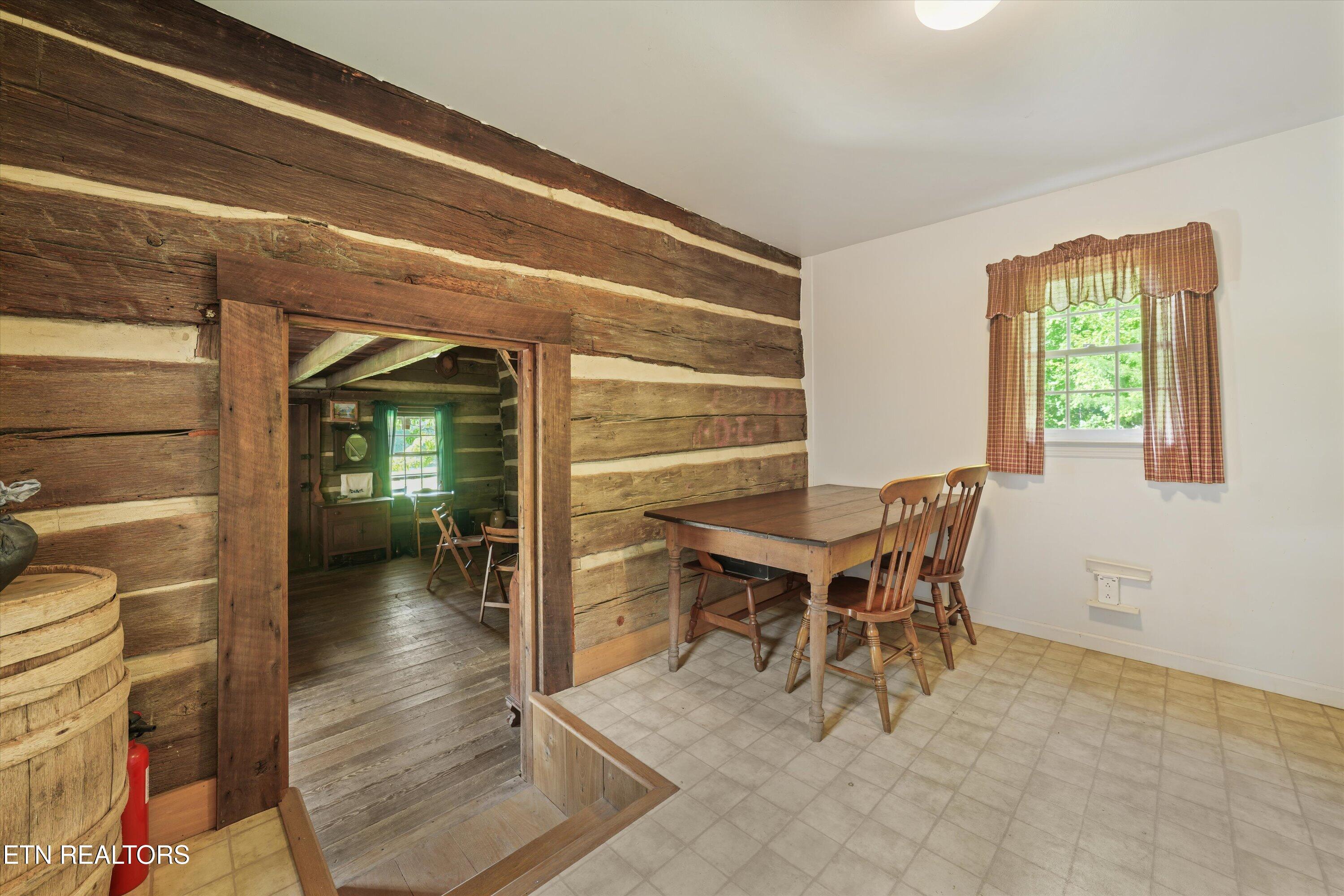 745 Blockhouse Valley Road Clinton TN 37716
