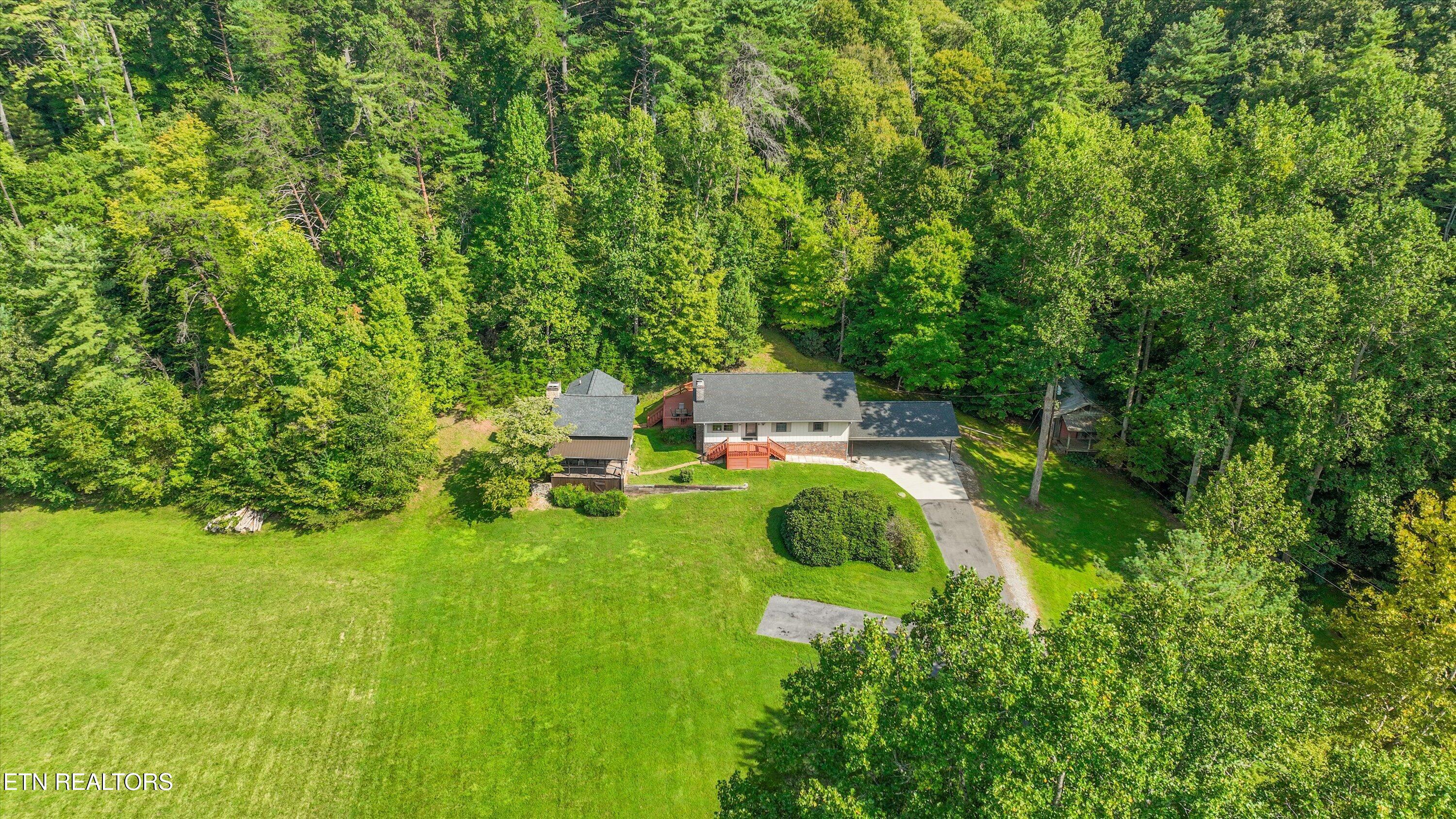 745 Blockhouse Valley Road Clinton TN 37716