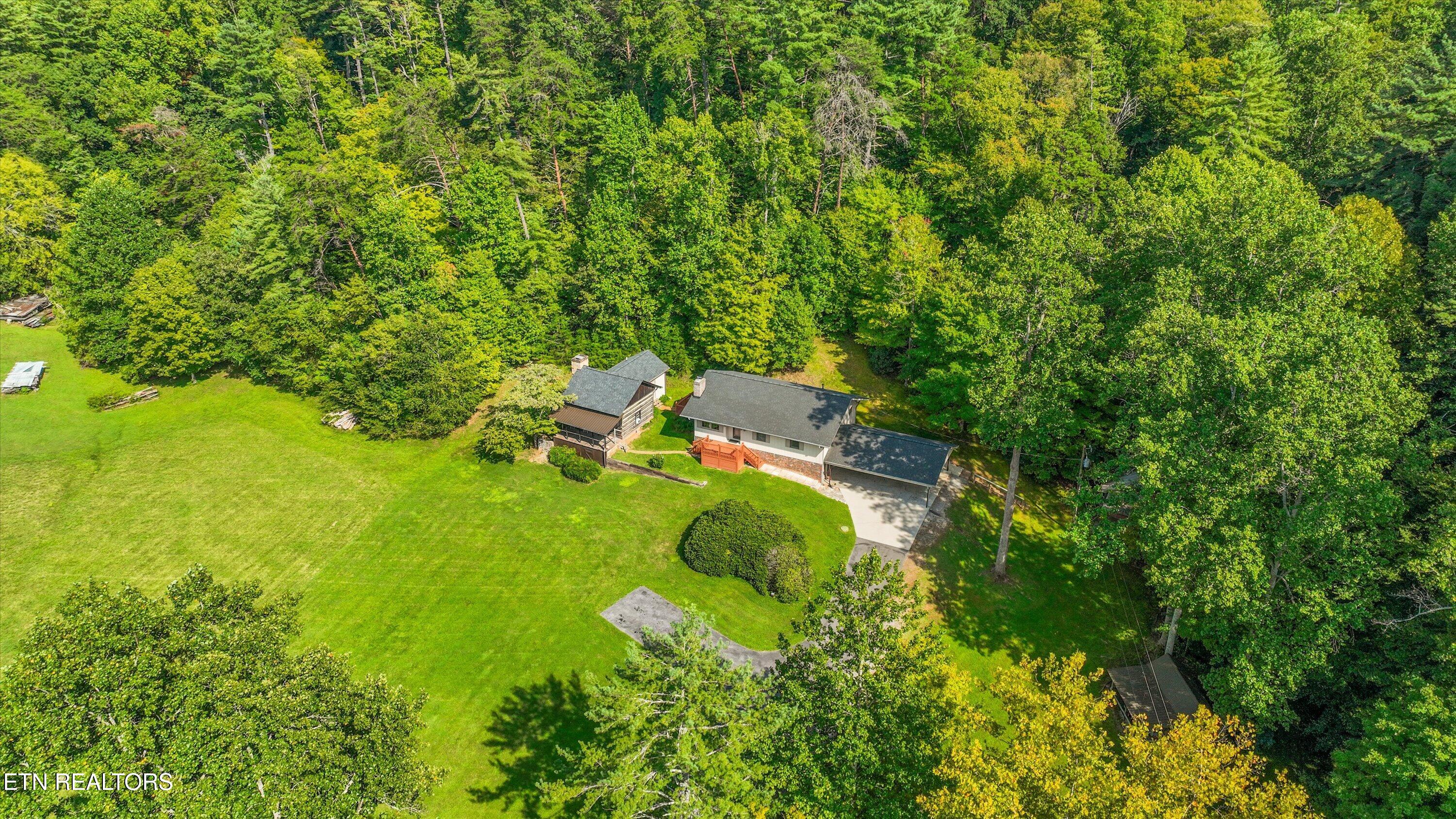 745 Blockhouse Valley Road Clinton TN 37716