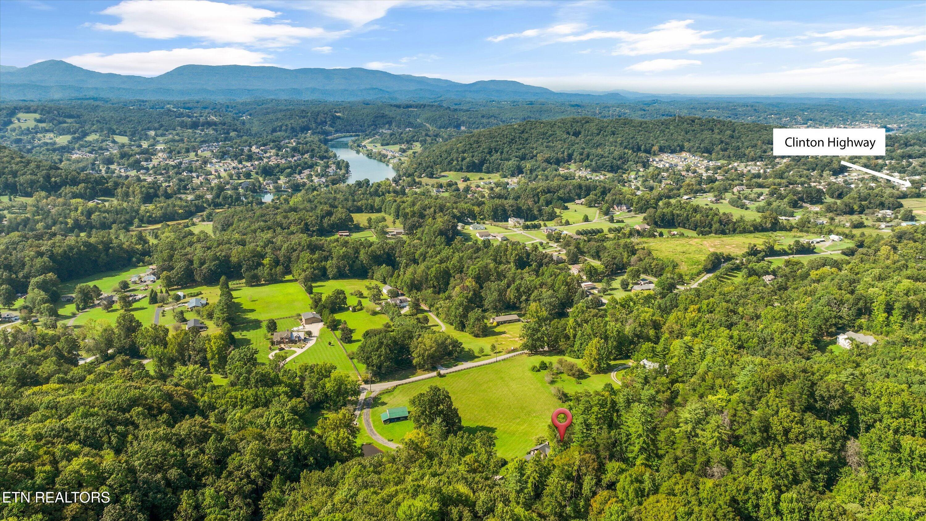 745 Blockhouse Valley Road Clinton TN 37716