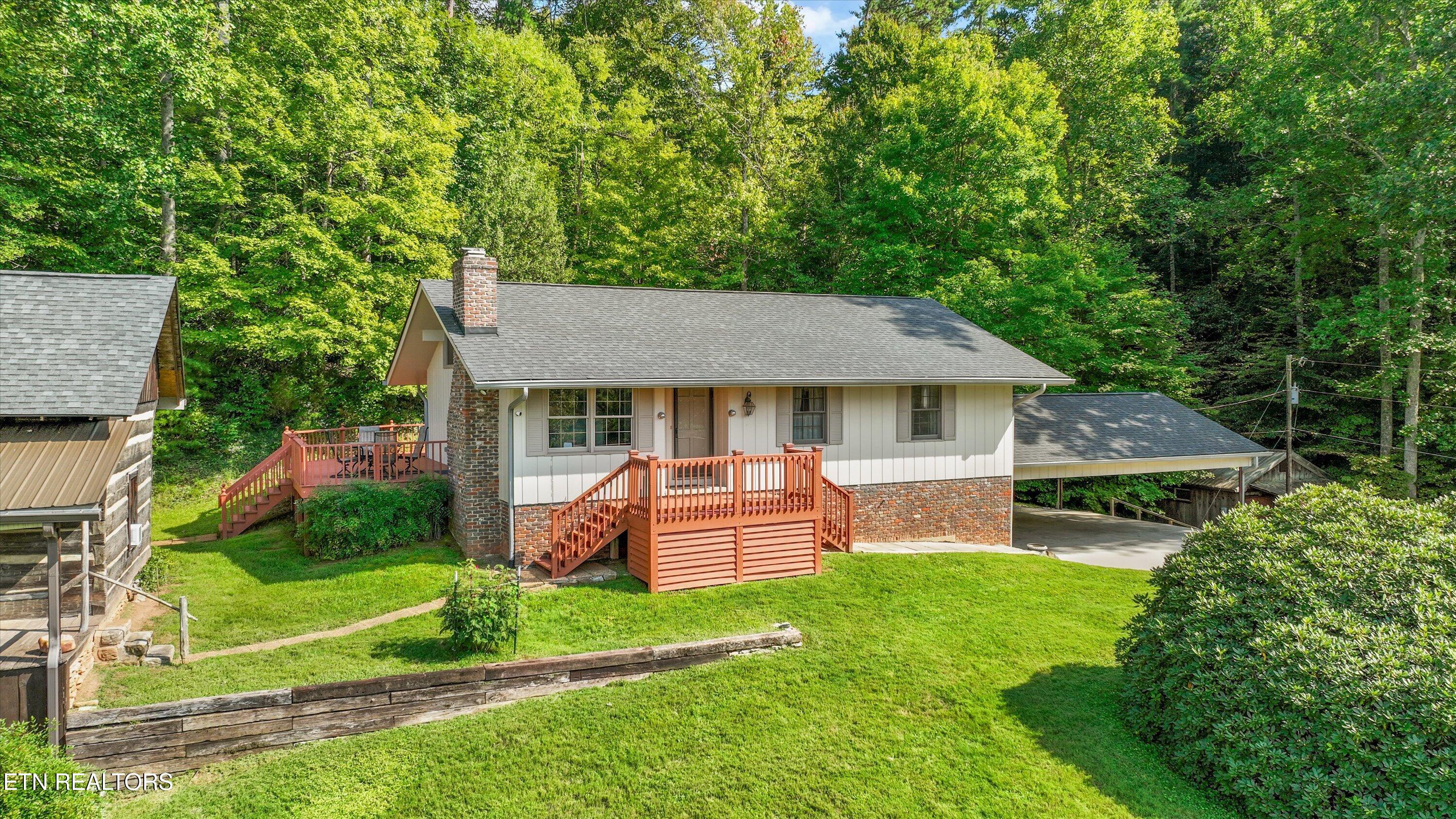 745 Blockhouse Valley Road Clinton TN 37716