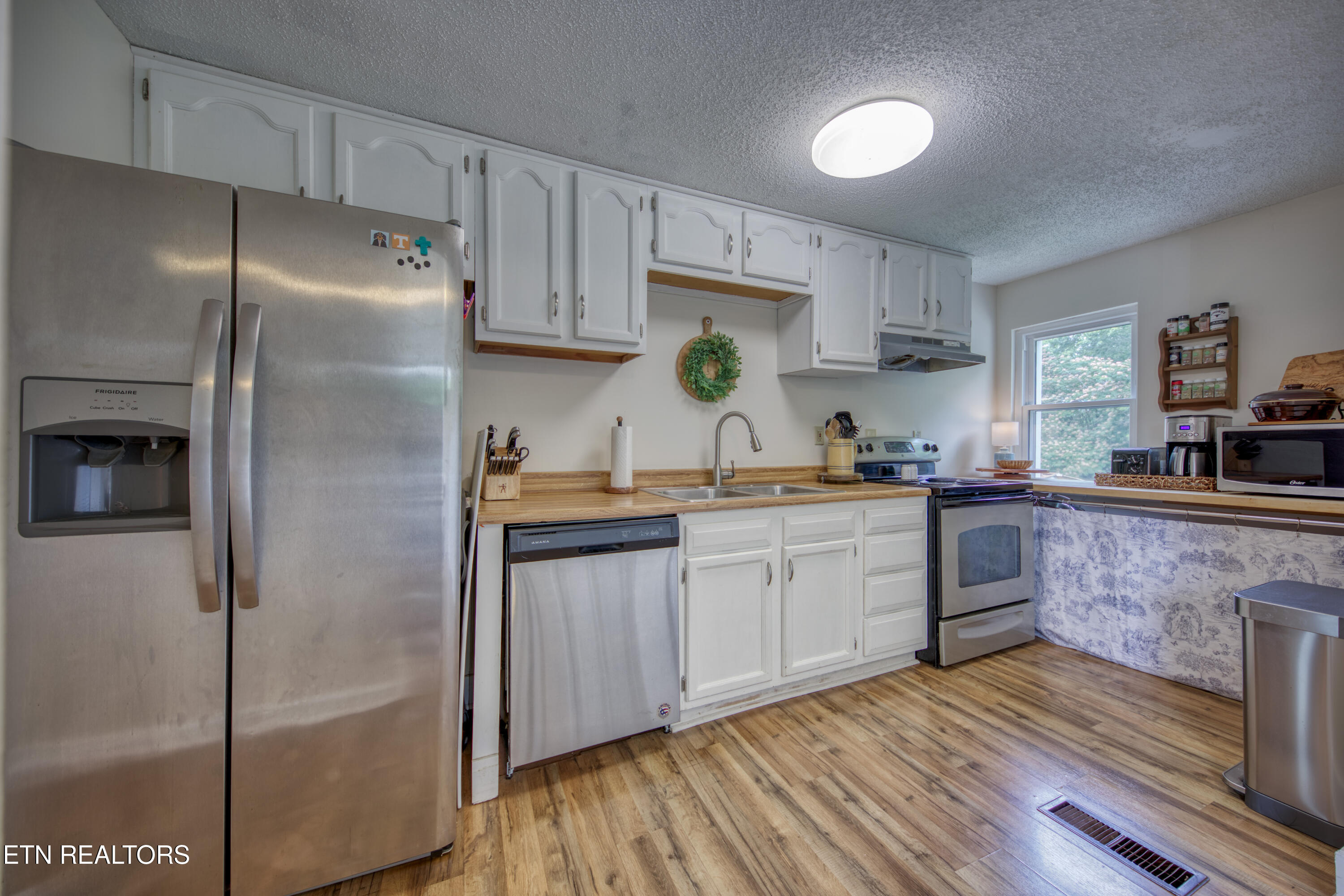 425 W Ford Valley Road Knoxville TN 37920