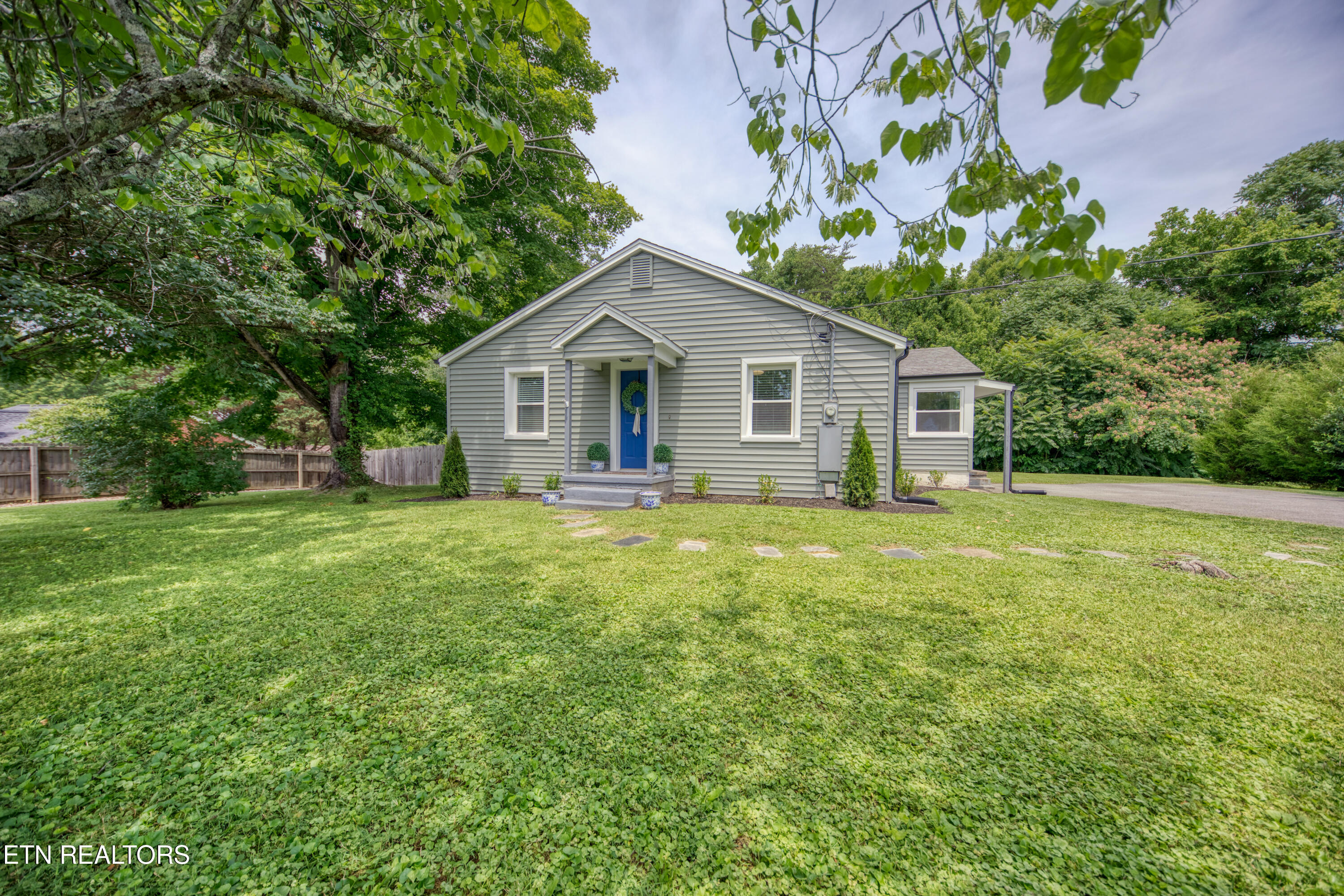 425 W Ford Valley Road Knoxville TN 37920