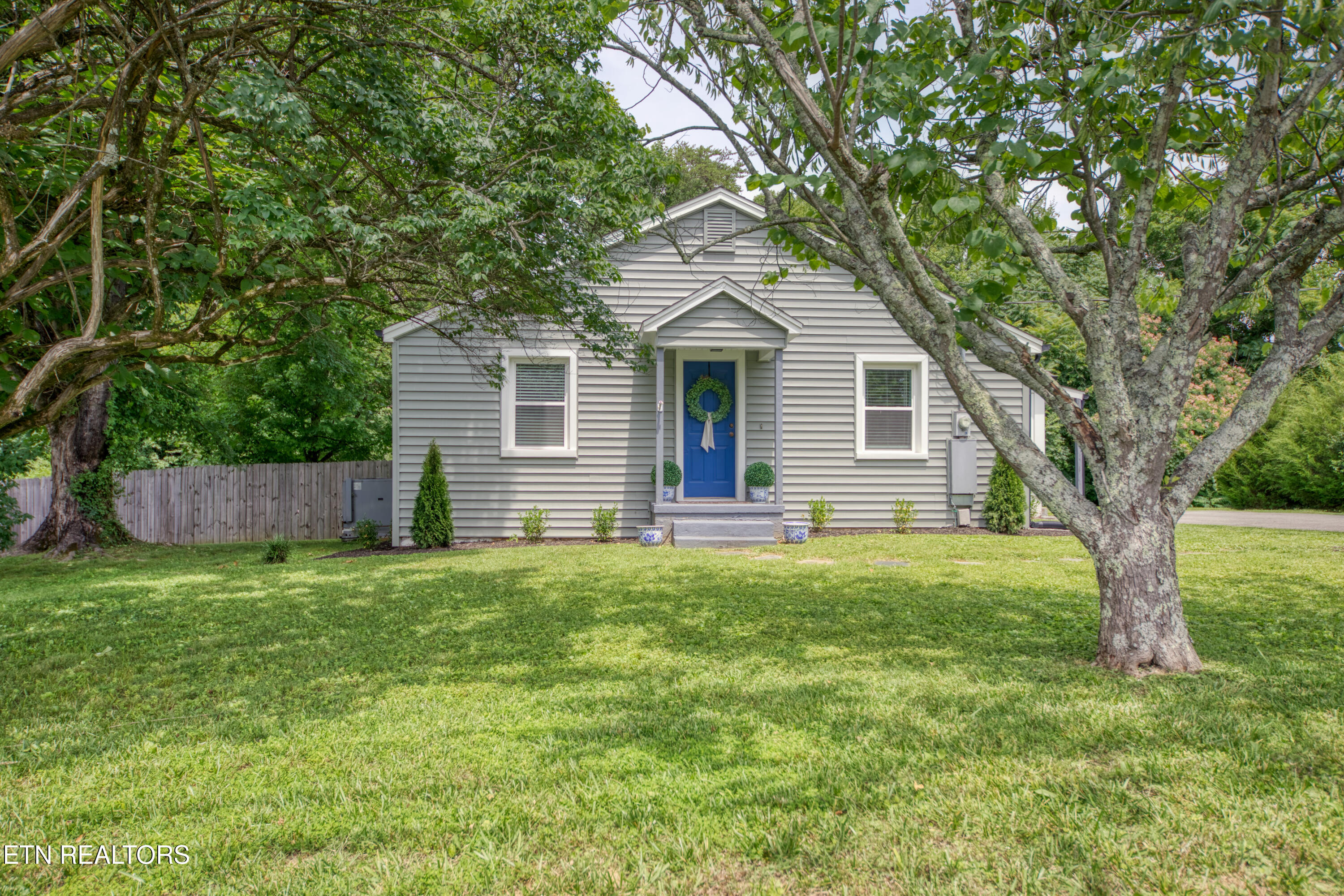 425 W Ford Valley Road Knoxville TN 37920