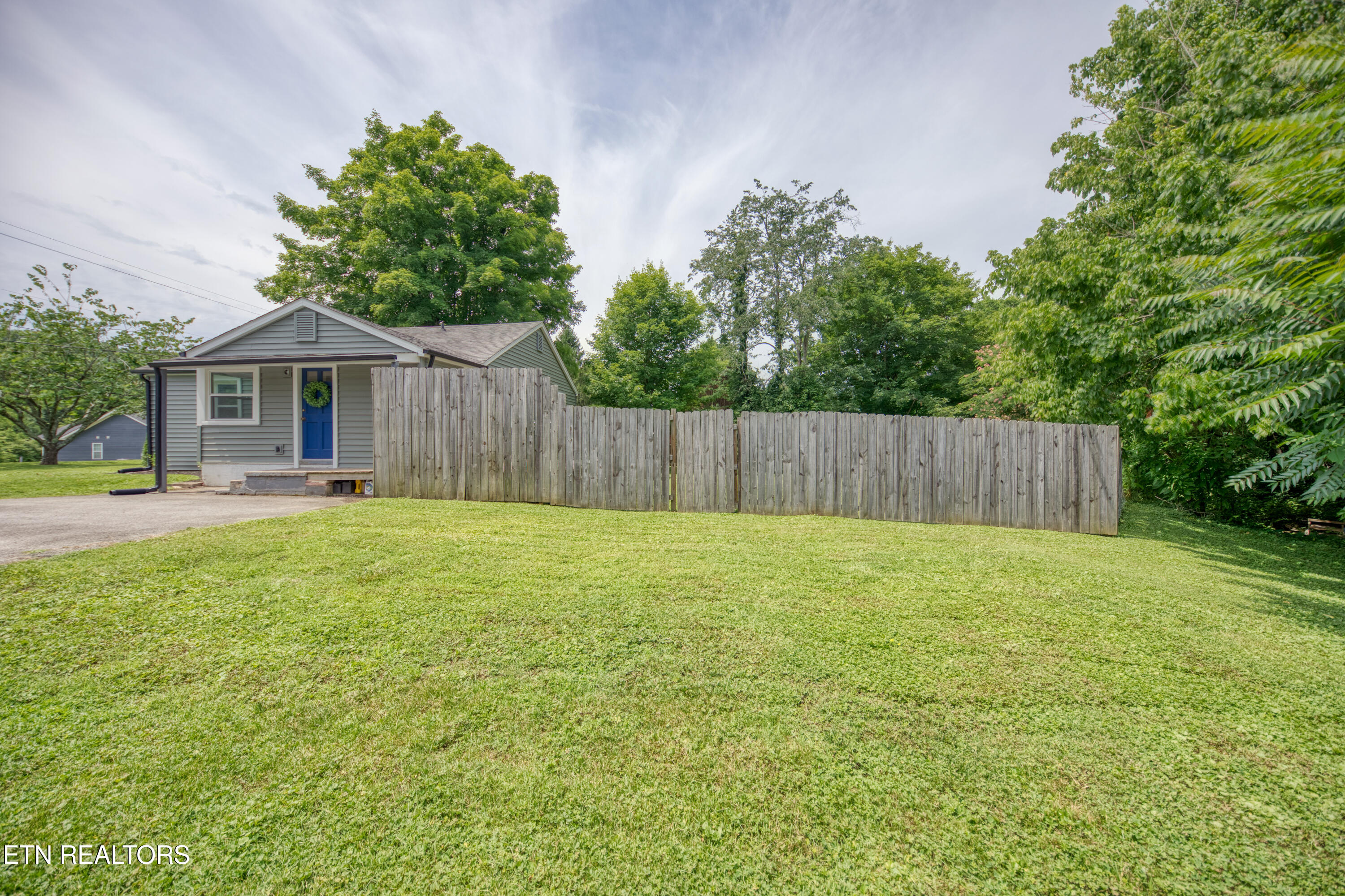 425 W Ford Valley Road Knoxville TN 37920
