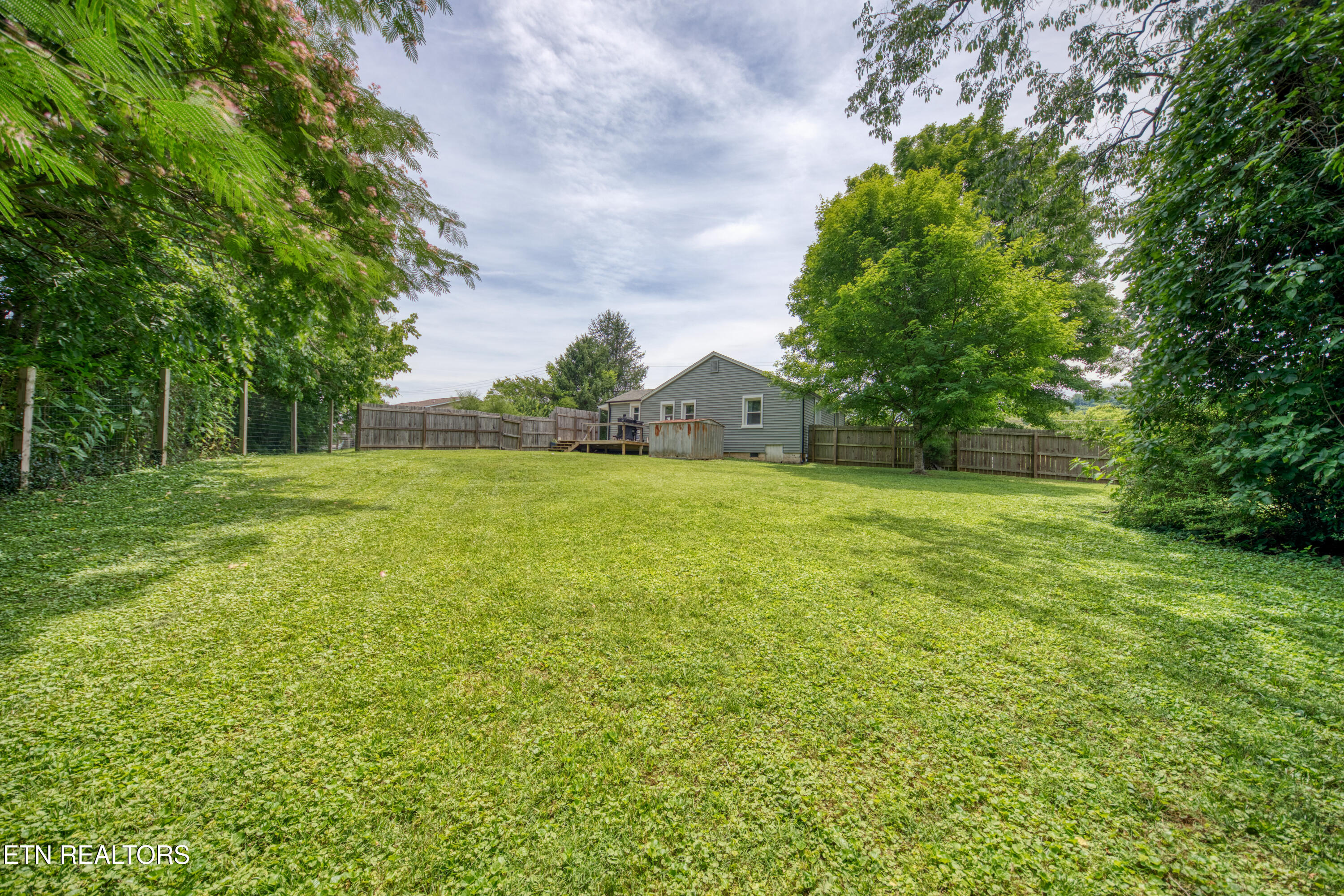 425 W Ford Valley Road Knoxville TN 37920