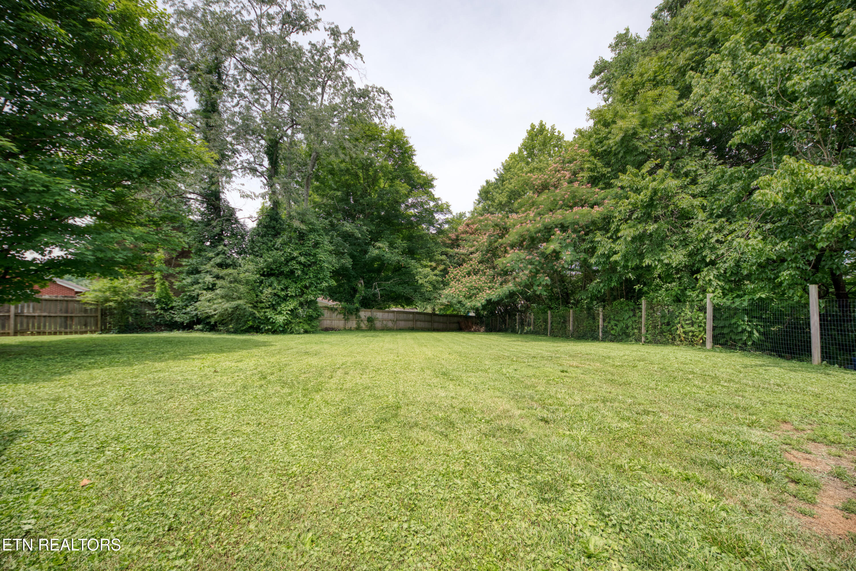 425 W Ford Valley Road Knoxville TN 37920