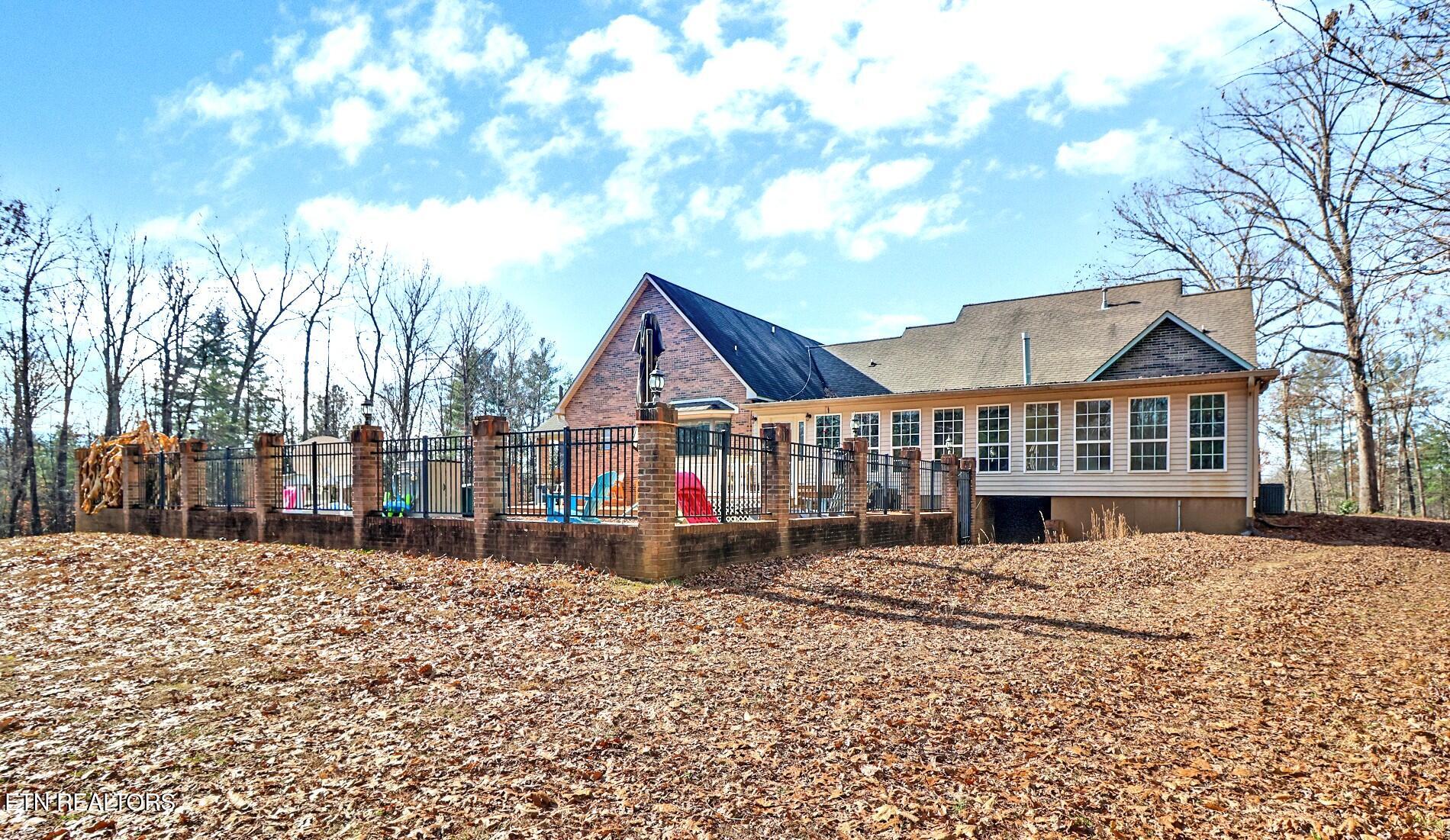 233 Redmon Road Wartburg TN 37887