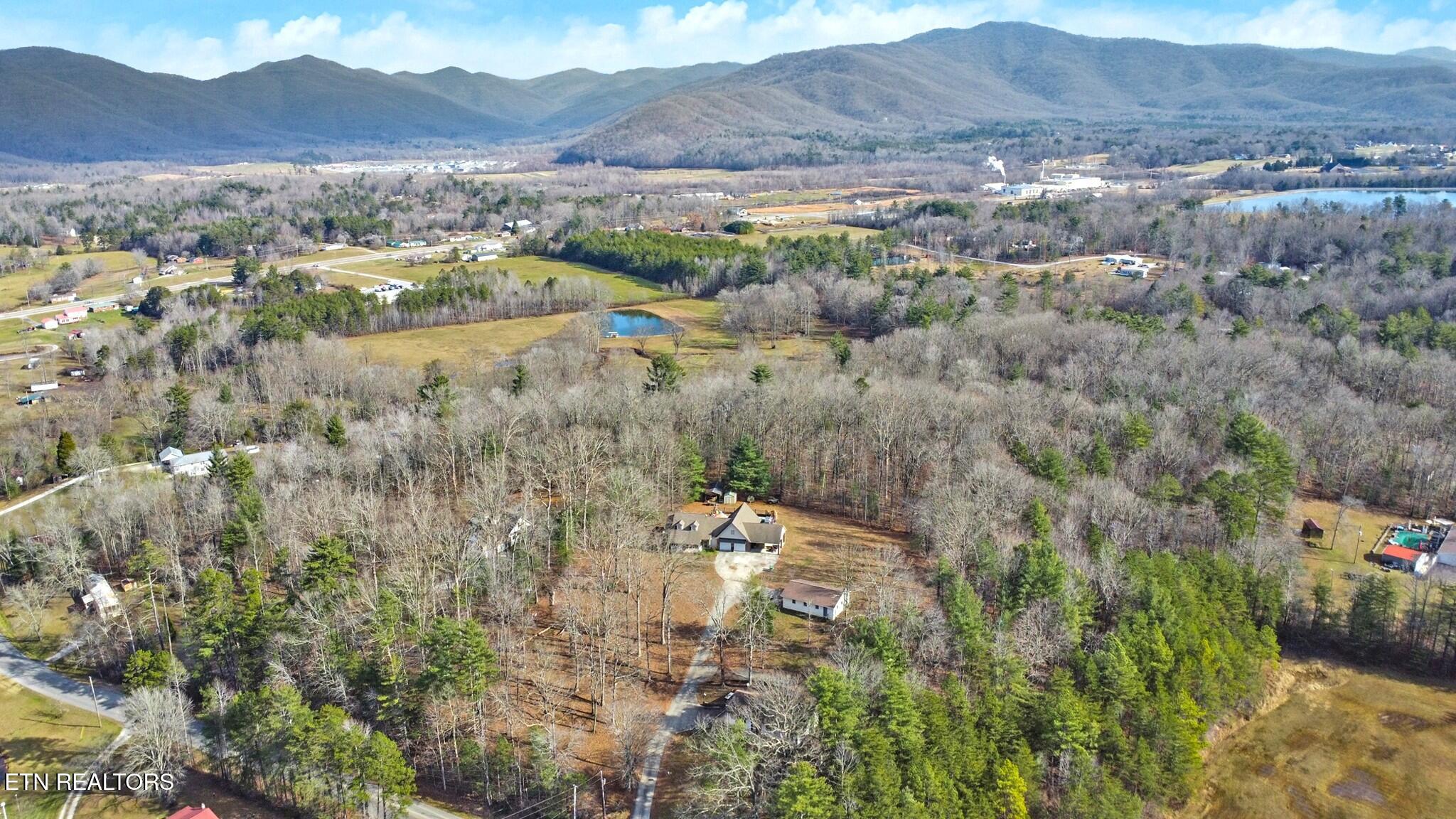 233 Redmon Road Wartburg TN 37887