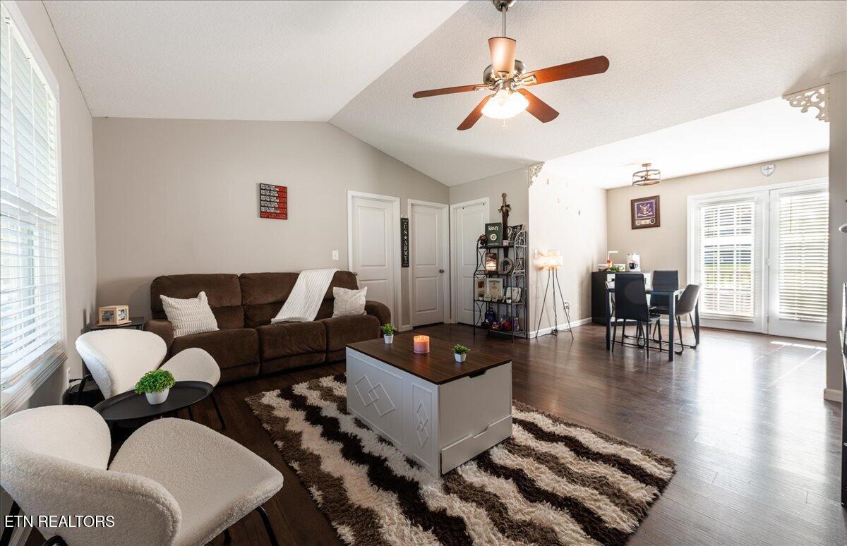 137 Raccoon Valley Road Maynardville TN 37807