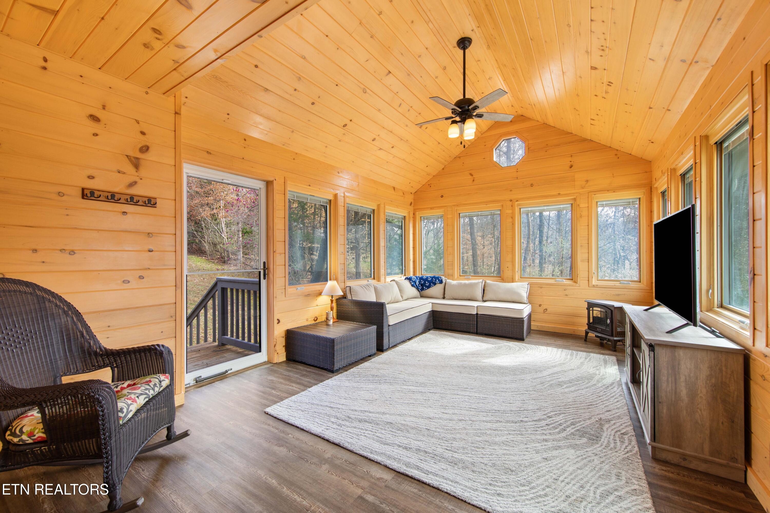 345 Old Leadmine Bend Road Sharps Chapel TN 37866