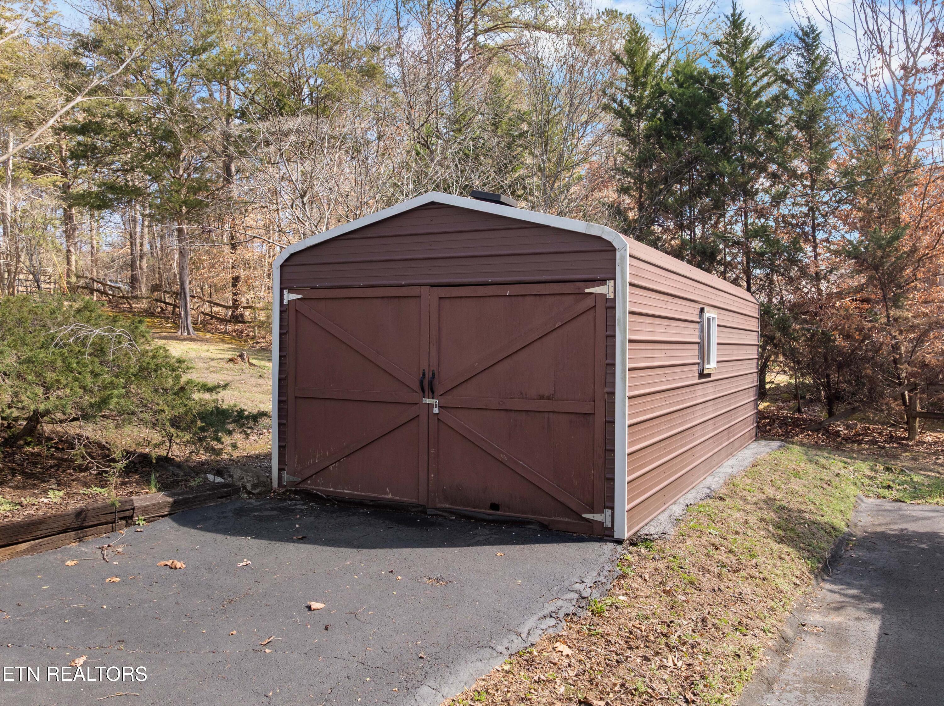 345 Old Leadmine Bend Road Sharps Chapel TN 37866
