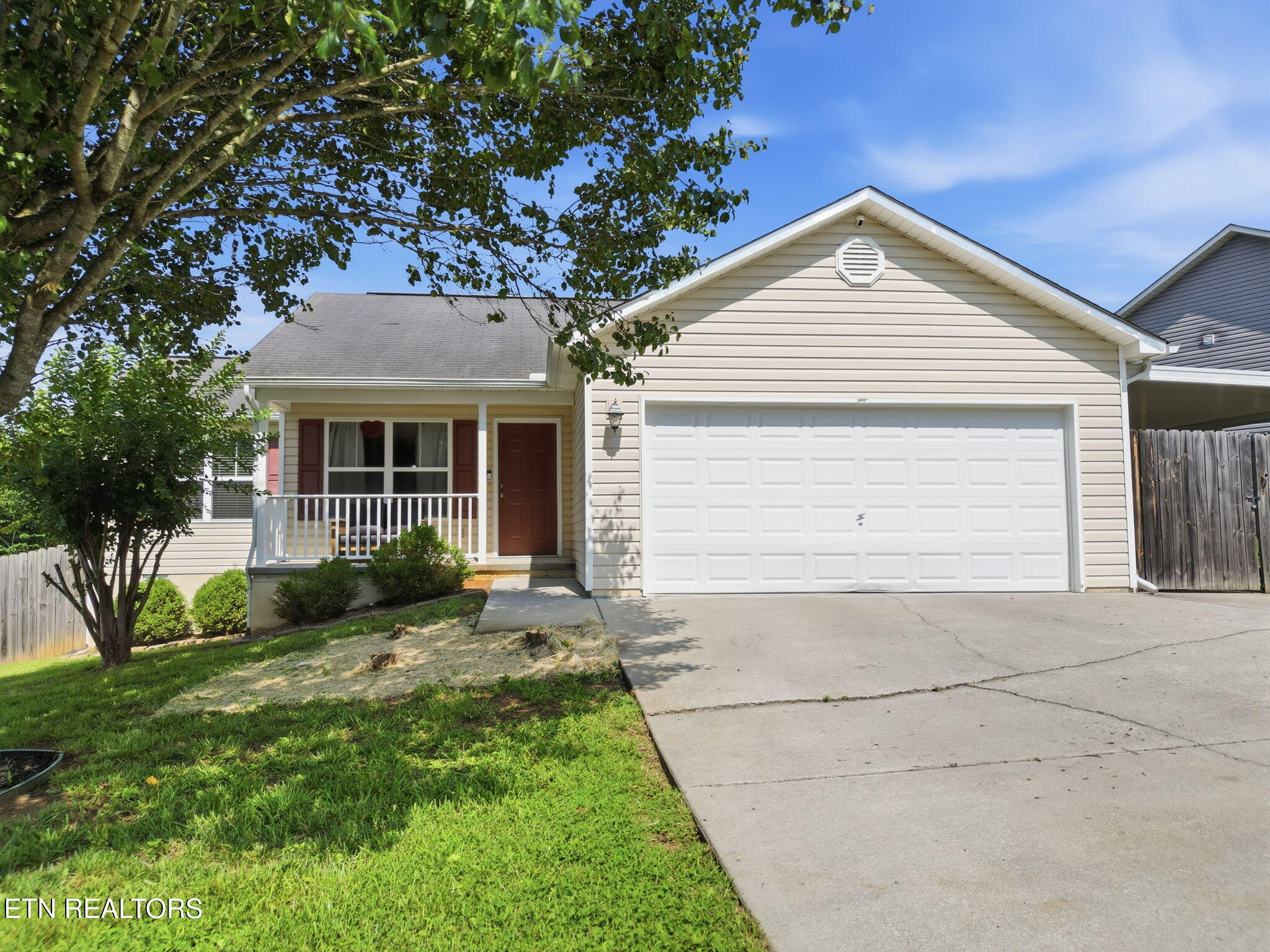 1245 Quiet Brook Lane Knoxville TN 37914