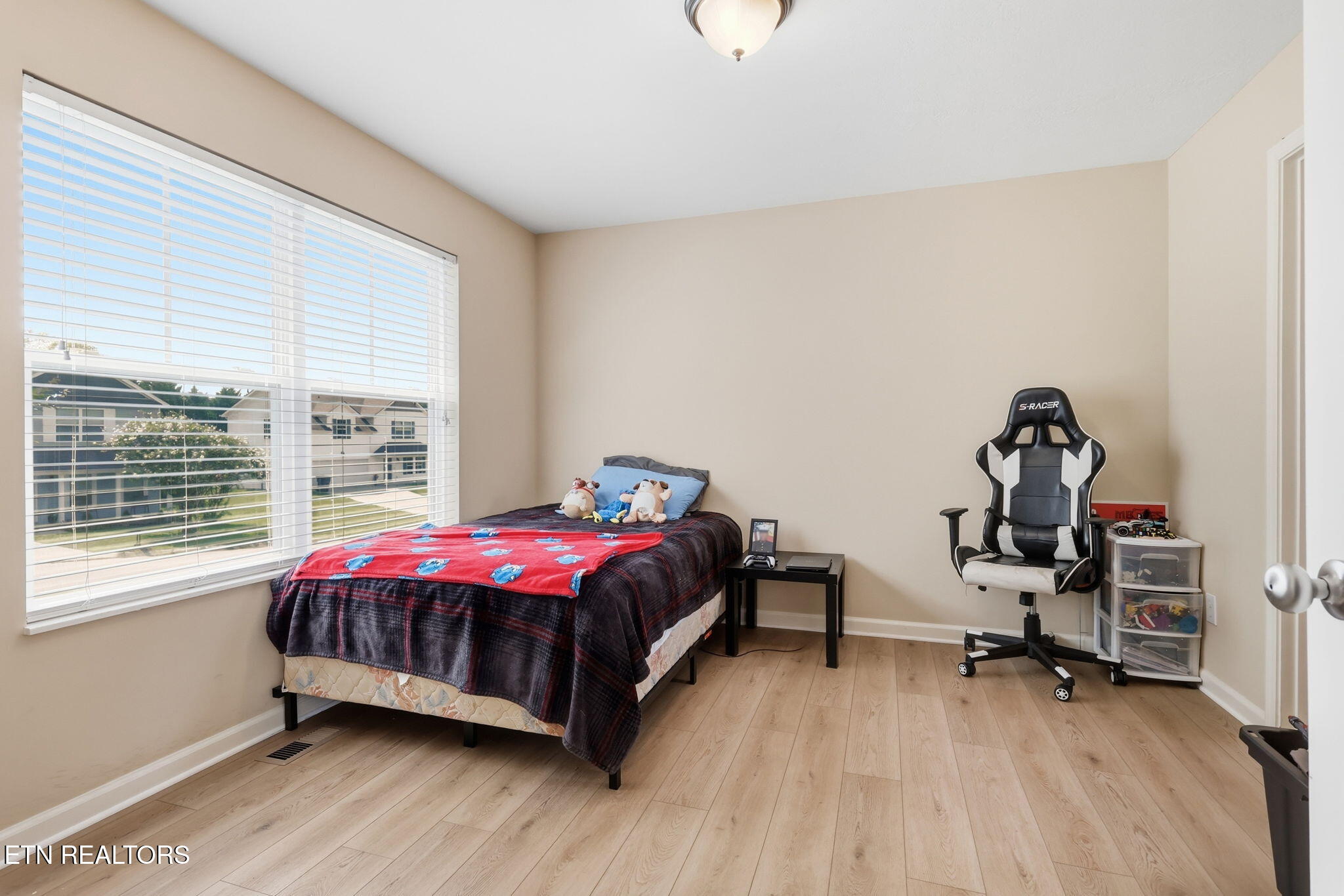 1245 Quiet Brook Lane Knoxville TN 37914