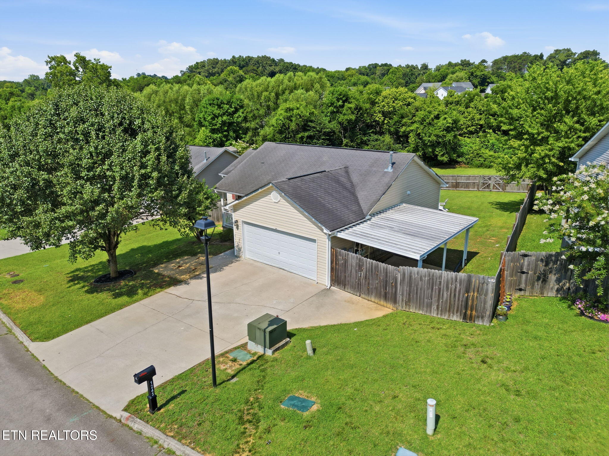 1245 Quiet Brook Lane Knoxville TN 37914