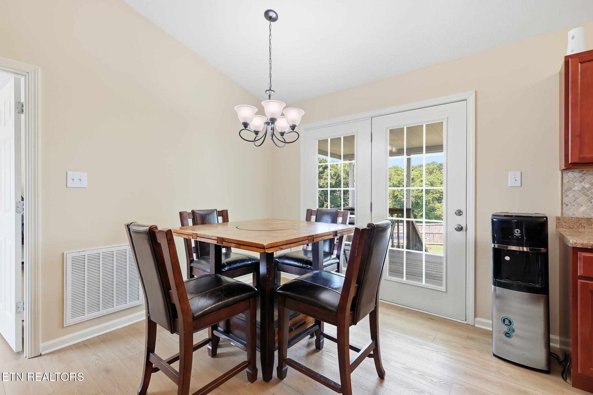 1245 Quiet Brook Lane Knoxville TN 37914