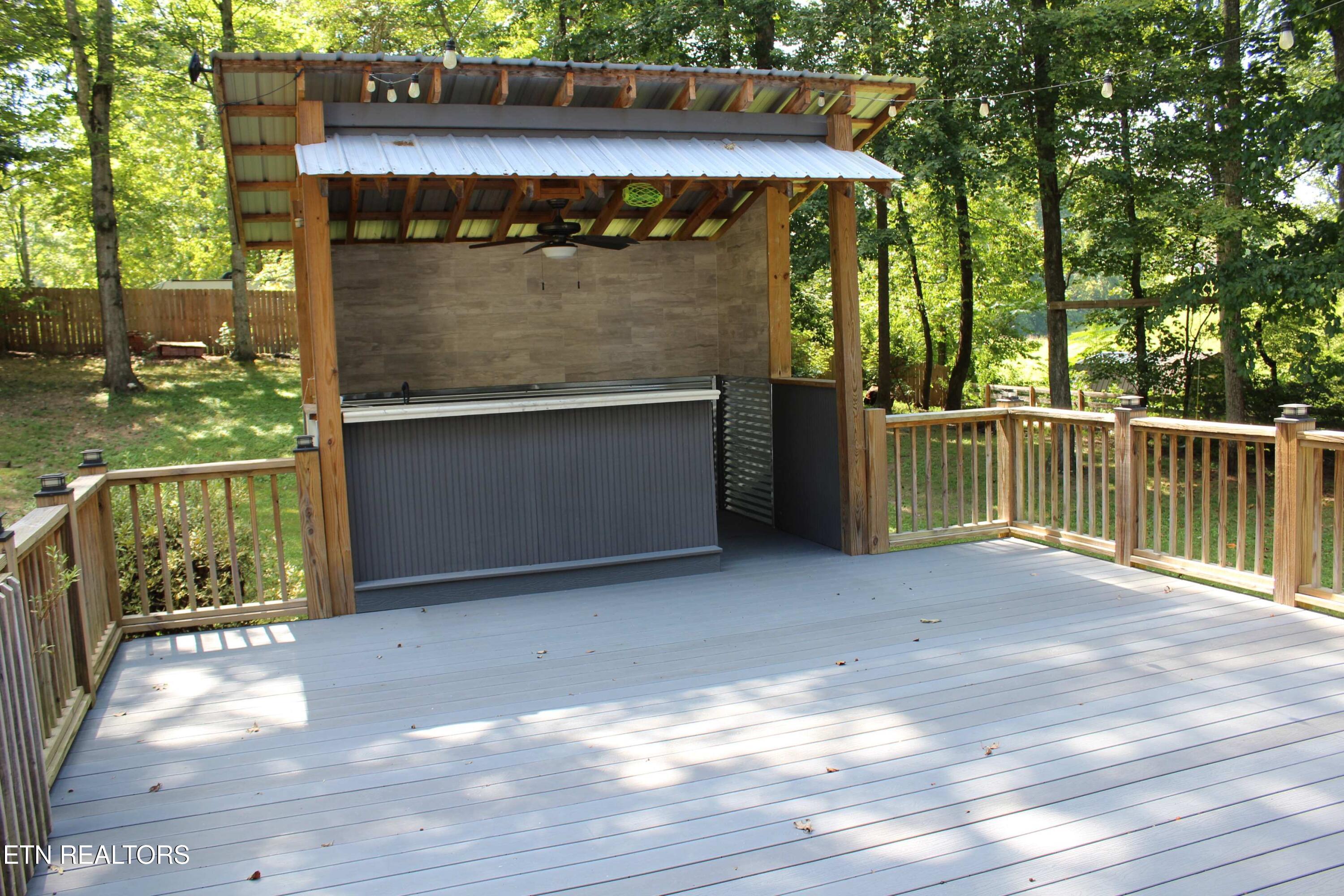 117 Saratoga Drive Clinton TN 37716