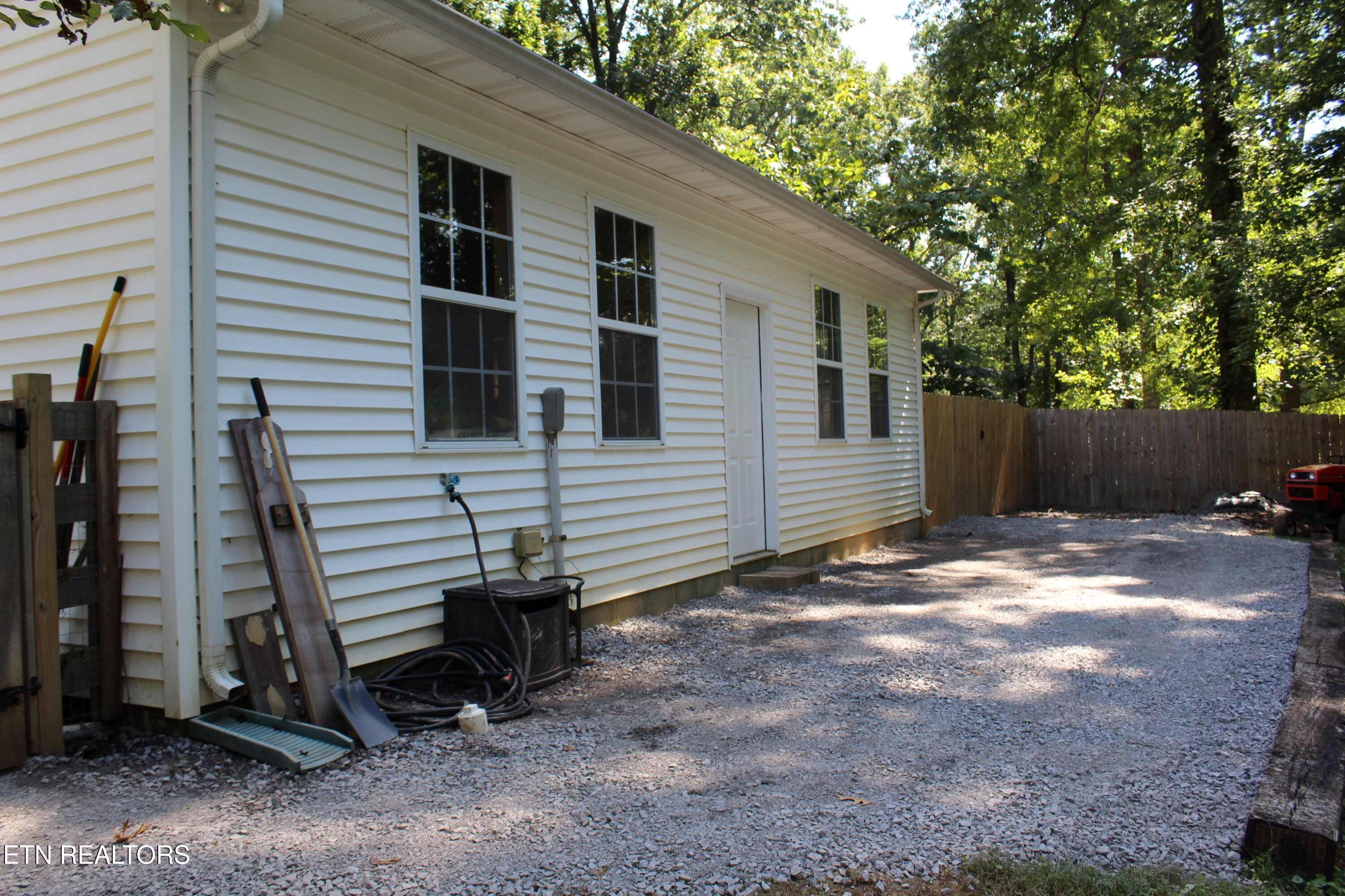 117 Saratoga Drive Clinton TN 37716