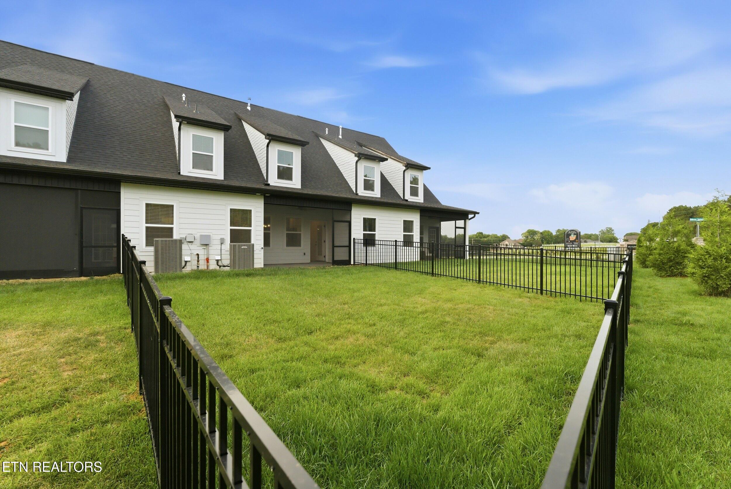 1997 Lovingwood Springs Trail Maryville TN 37803