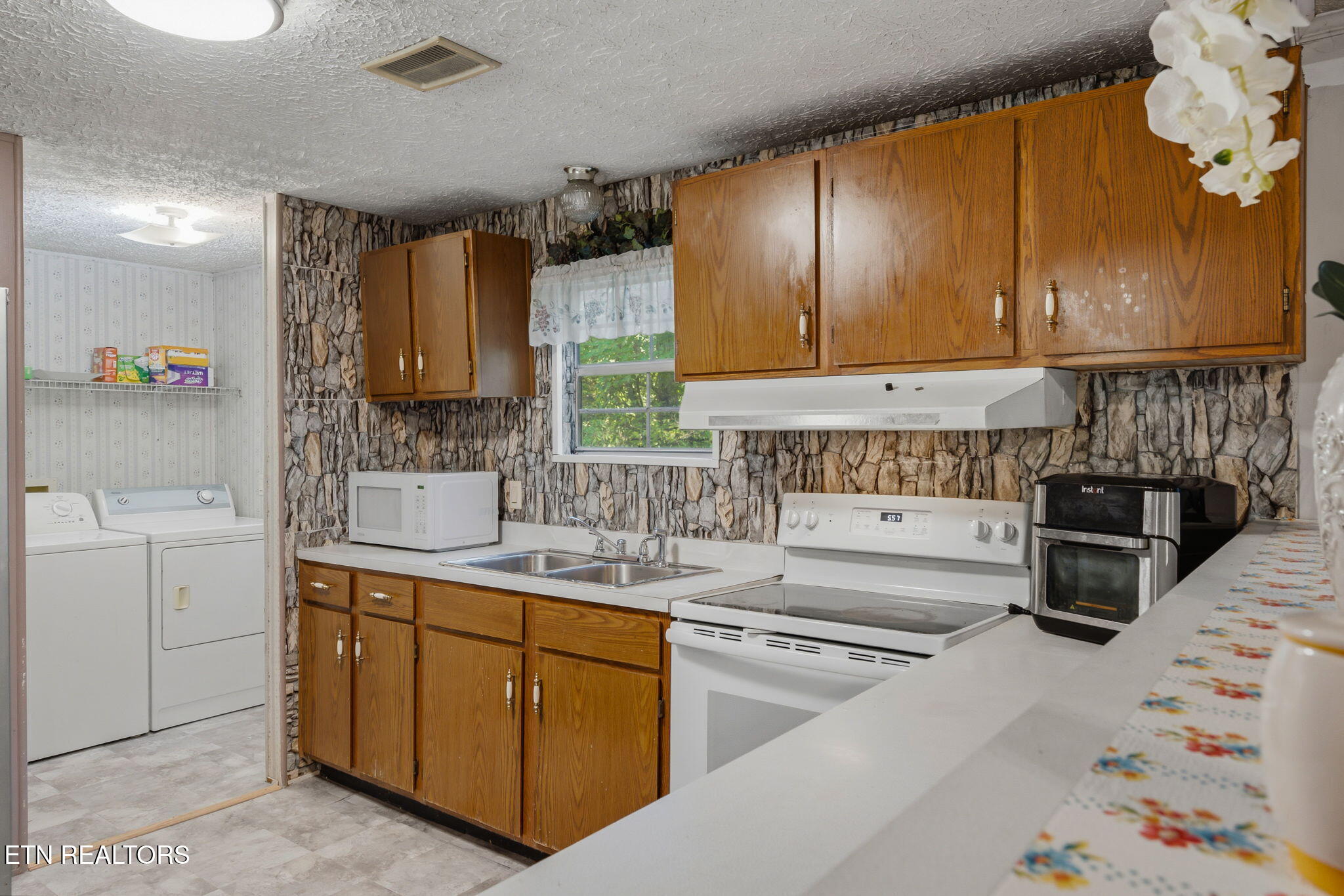 429 Allen Road Sevierville TN 37876