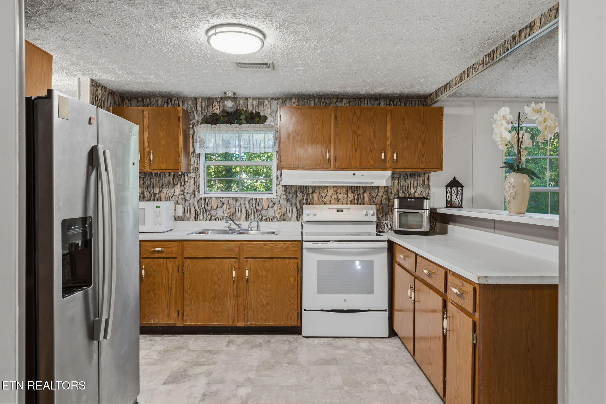 429 Allen Road Sevierville TN 37876