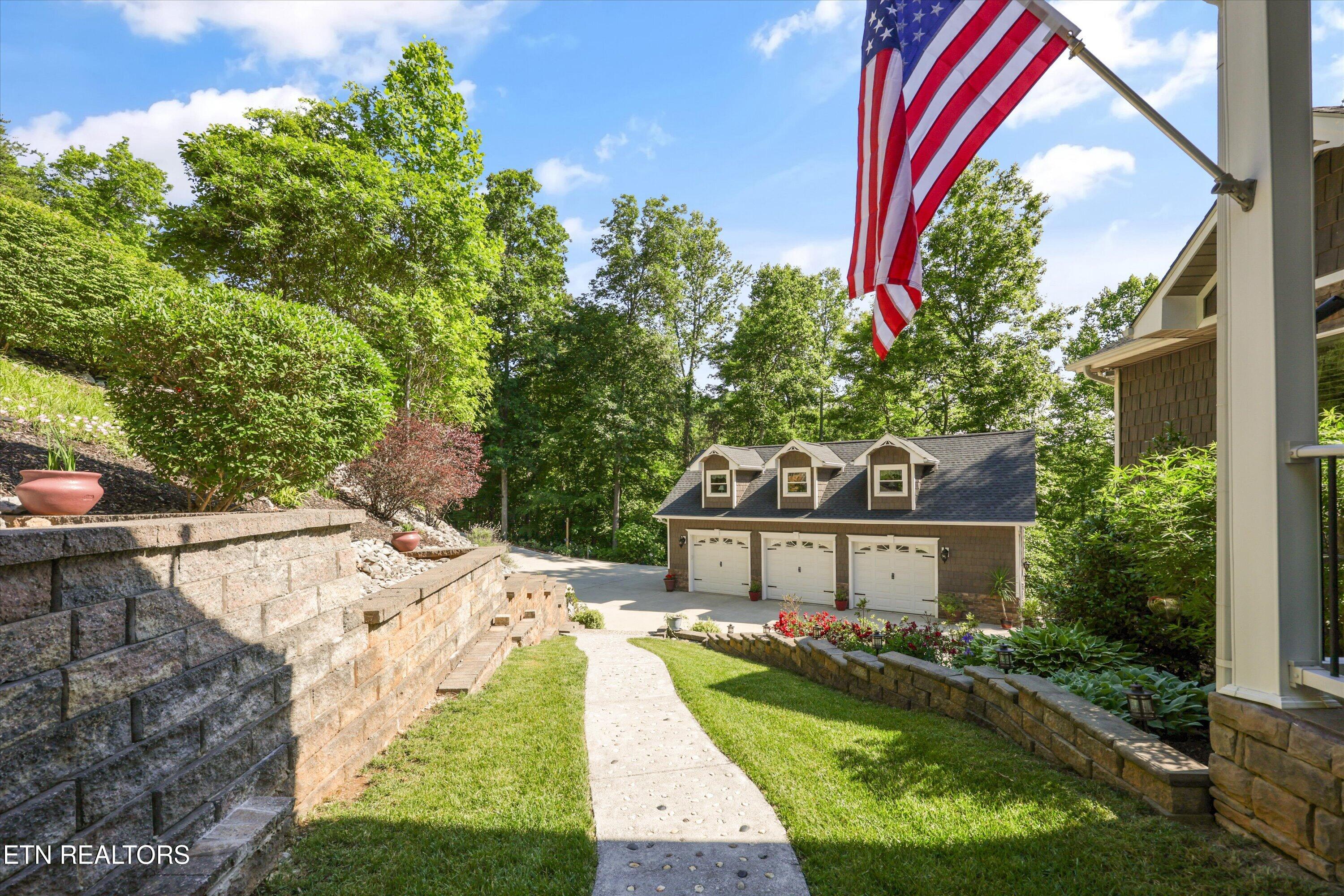 180 Silver Trail New Tazewell TN 37825
