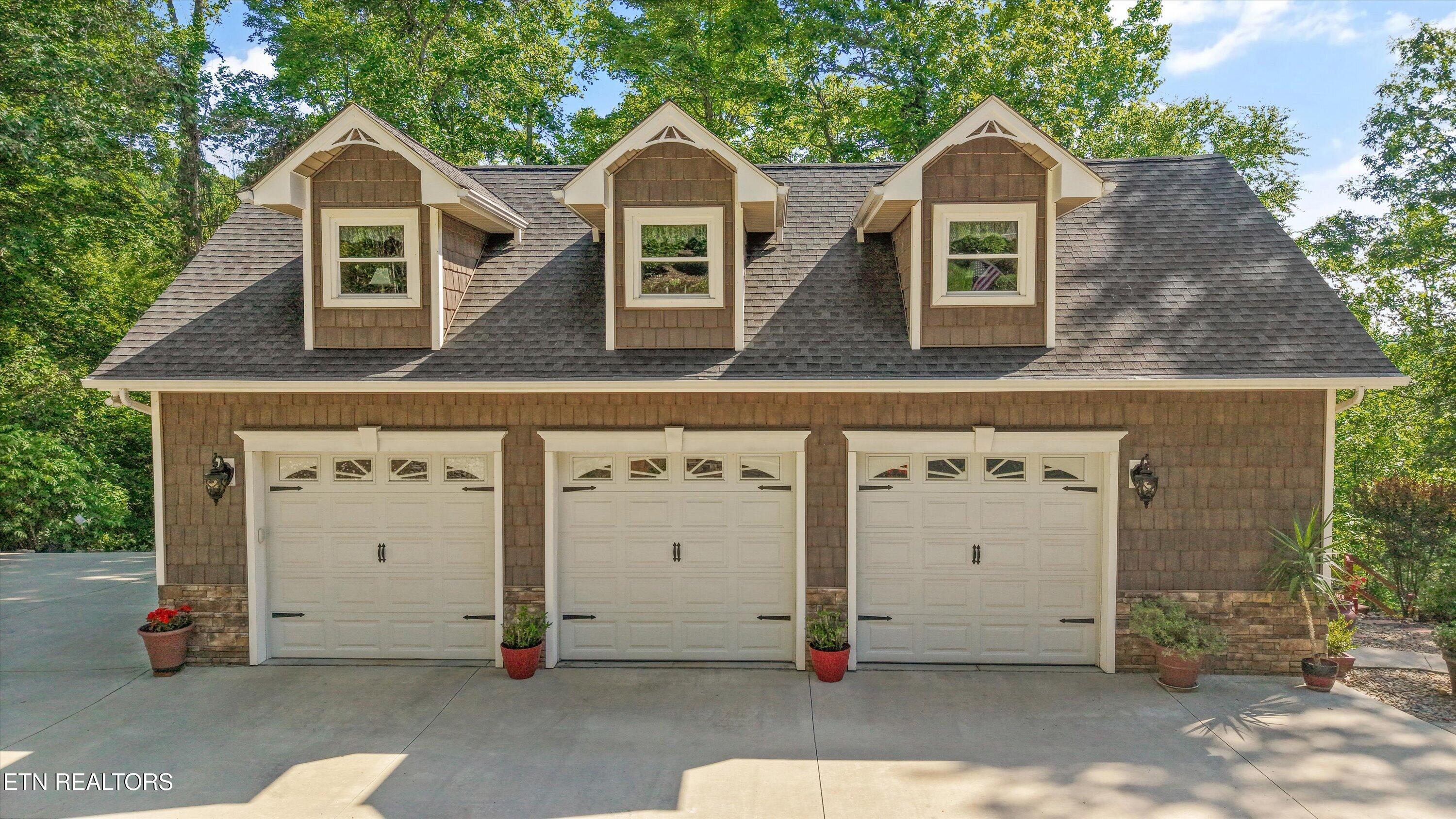 180 Silver Trail New Tazewell TN 37825