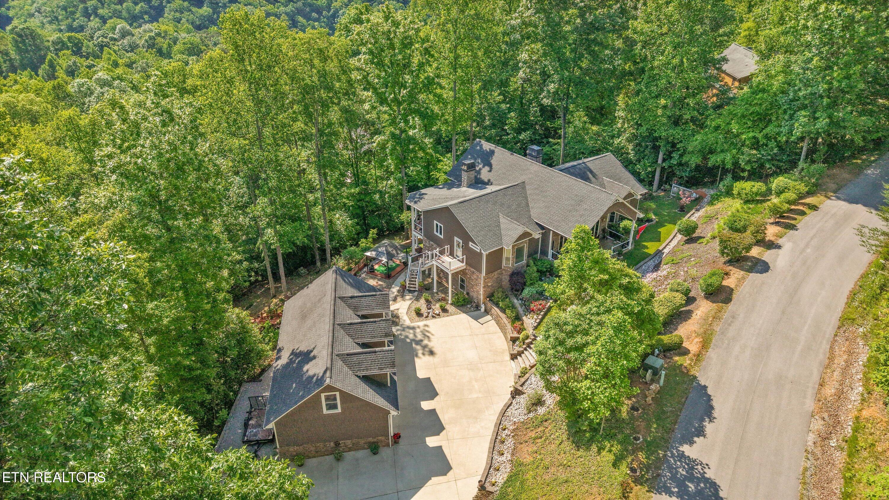 180 Silver Trail New Tazewell TN 37825